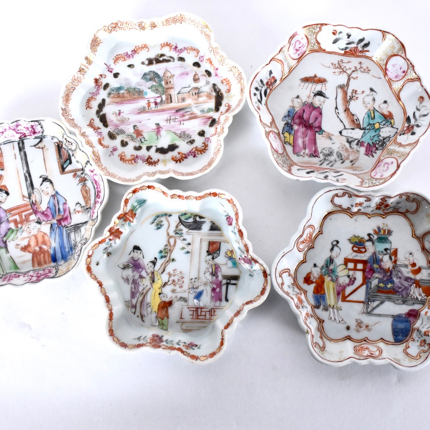 SKEDFAT, 5 st, porslin, Kina Qianlong (1736-95).