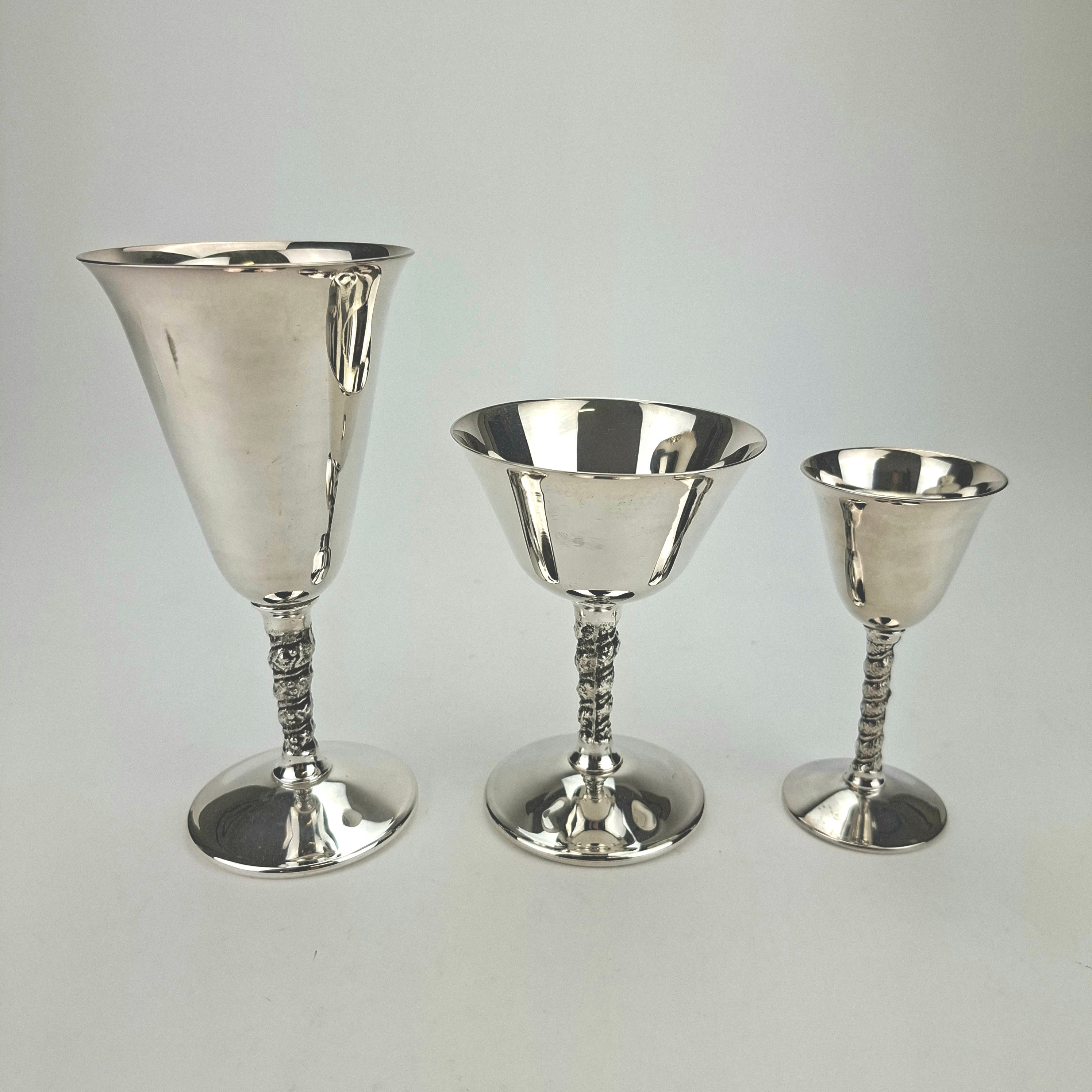 GLASERVISDELAR, 24 delar, nysilver, troligen Spanien.