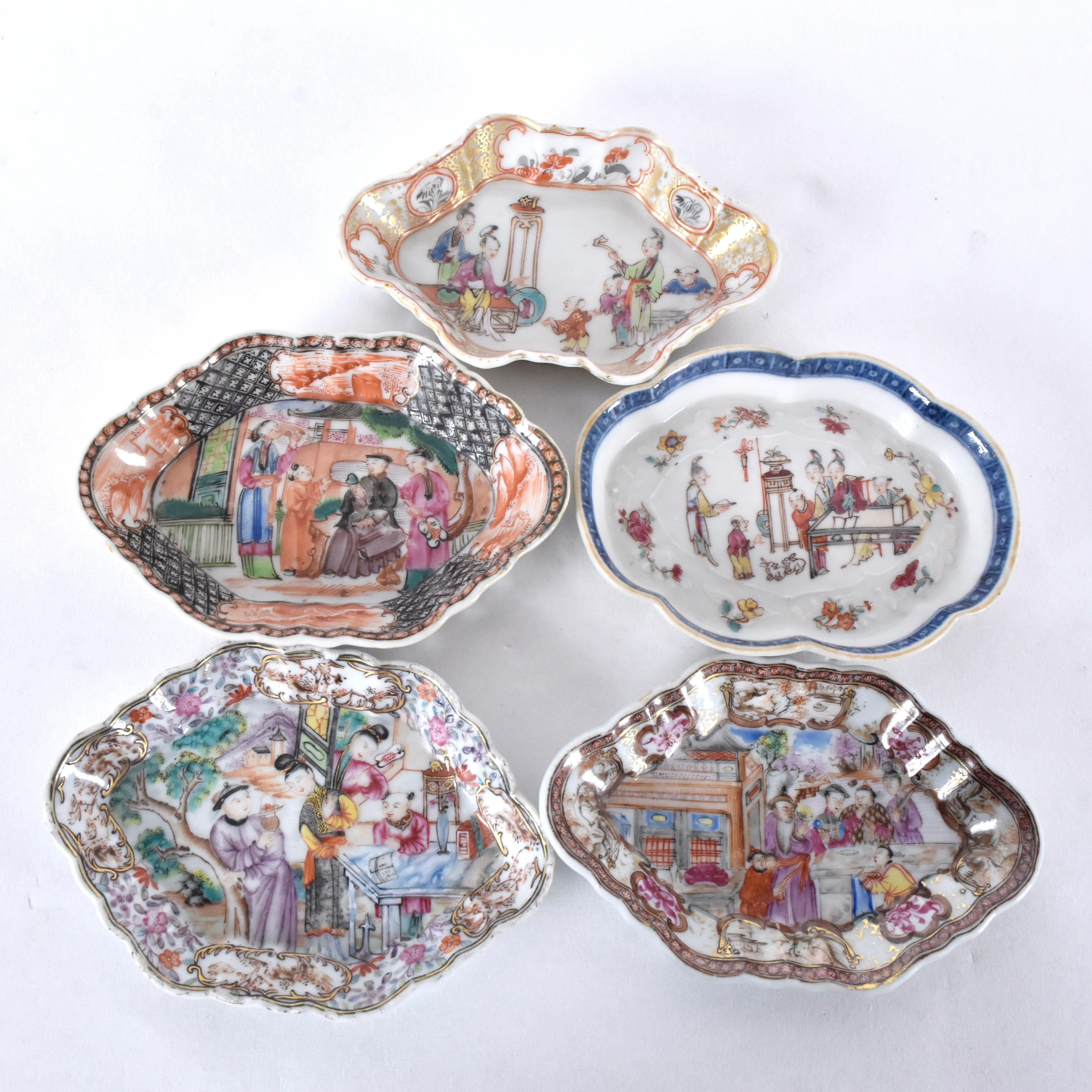 SKEDFAT, 5 st, porslin, Kina Qianlong (1736-95).