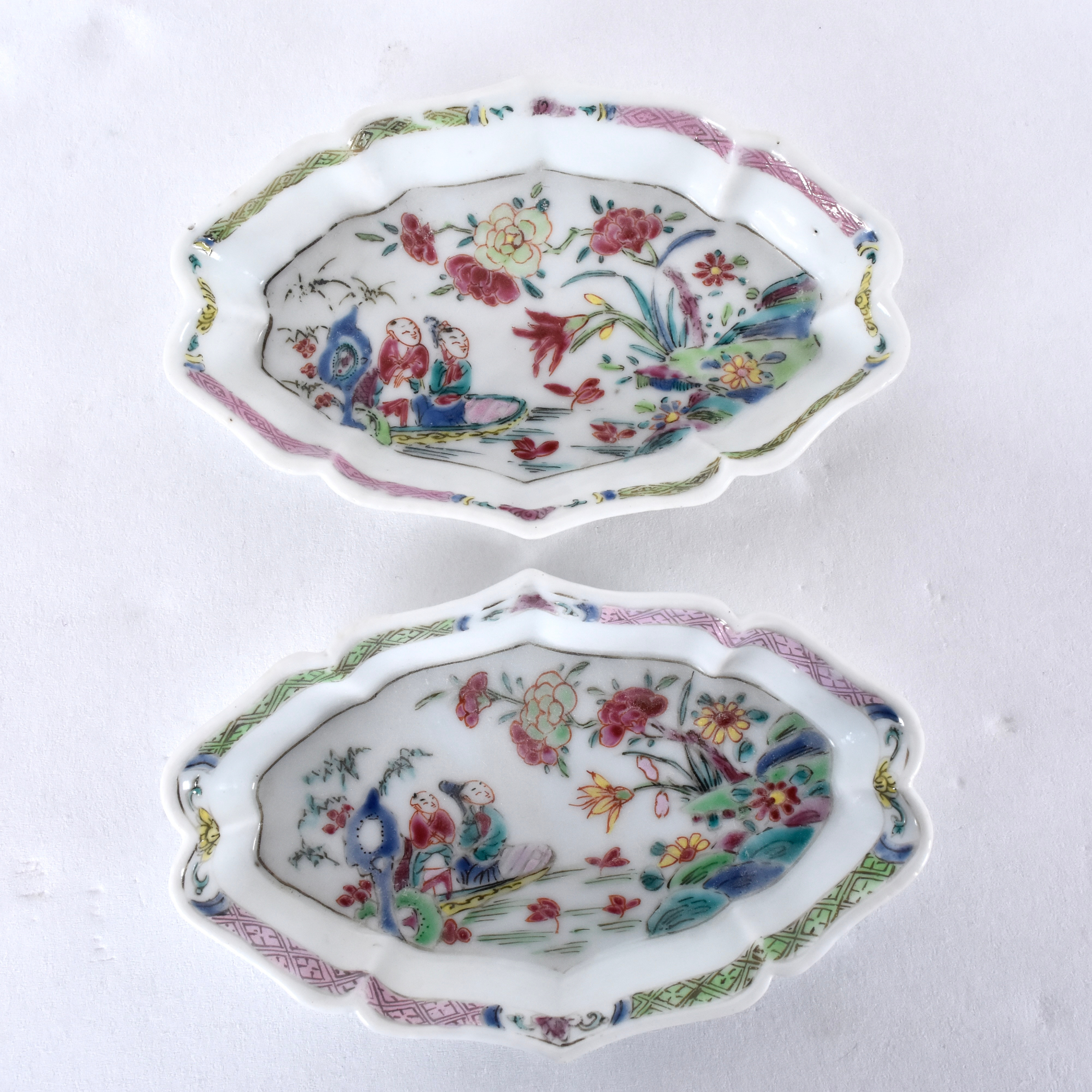 SKEDFAT, 1 par, porslin, Kina Qianlong (1736-95).