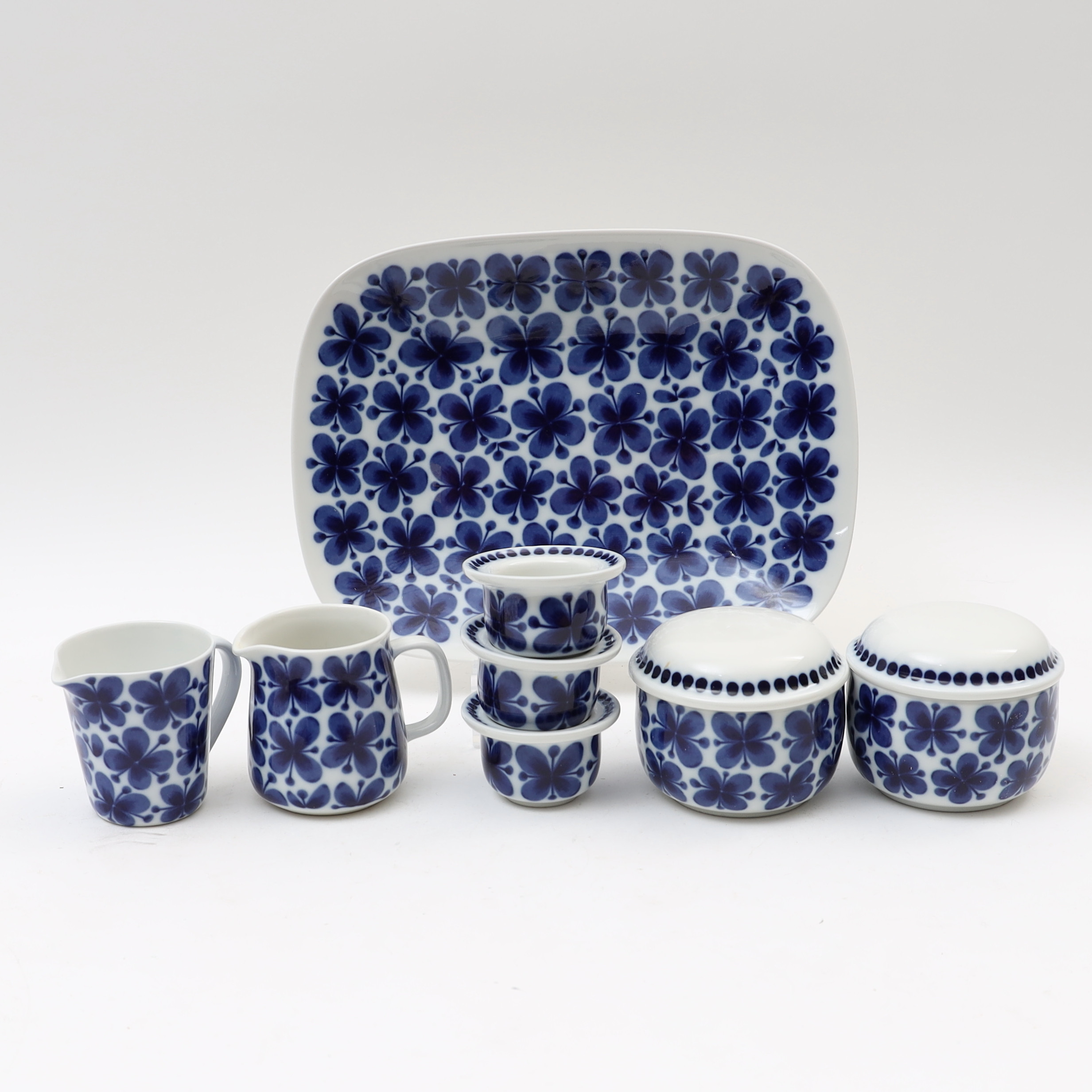 MARIANNE WESTMAN. Servisdelar "Mon amie" 7 delar Rörstrand.