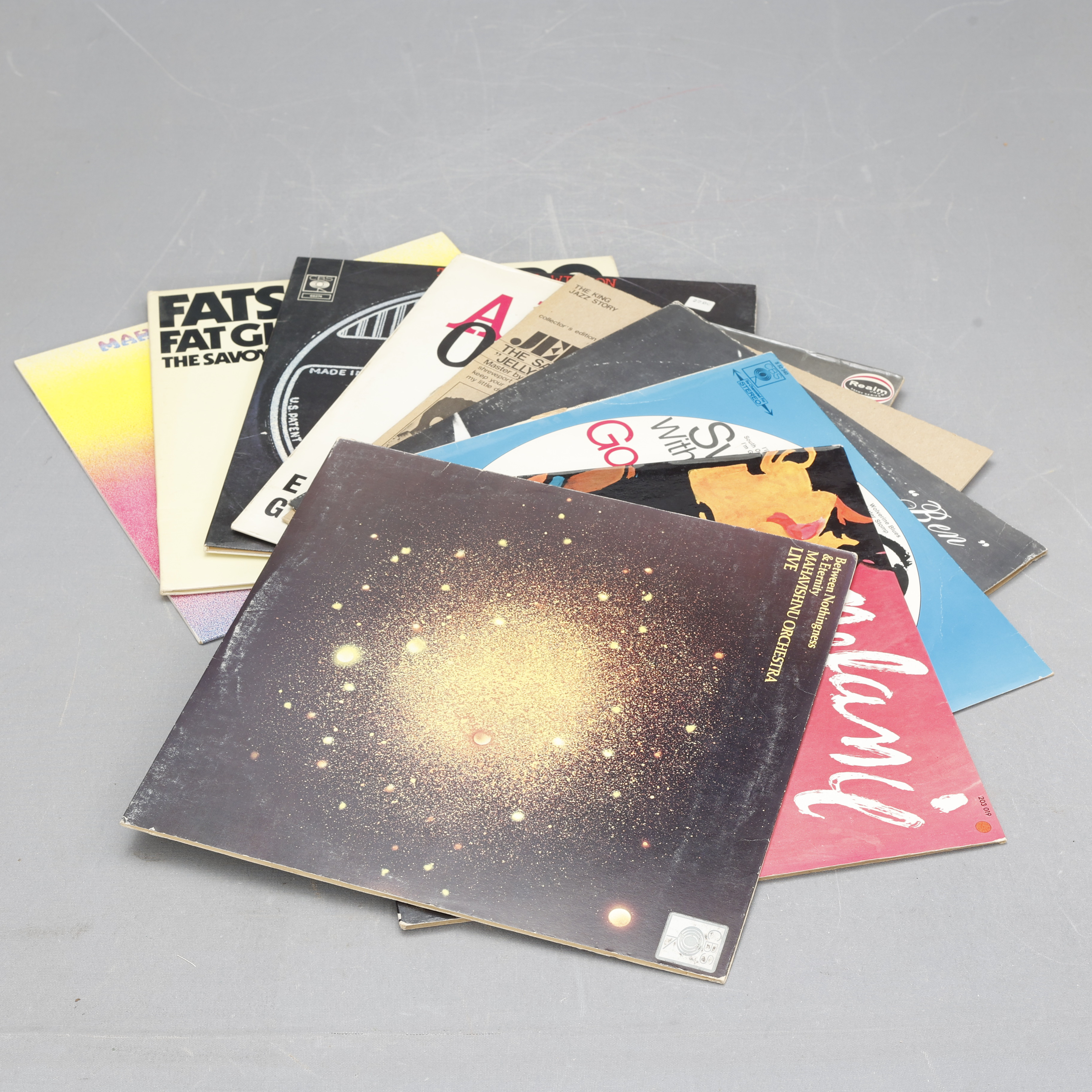 VINYLSKIVOR, 9 stycken, blandade artister.