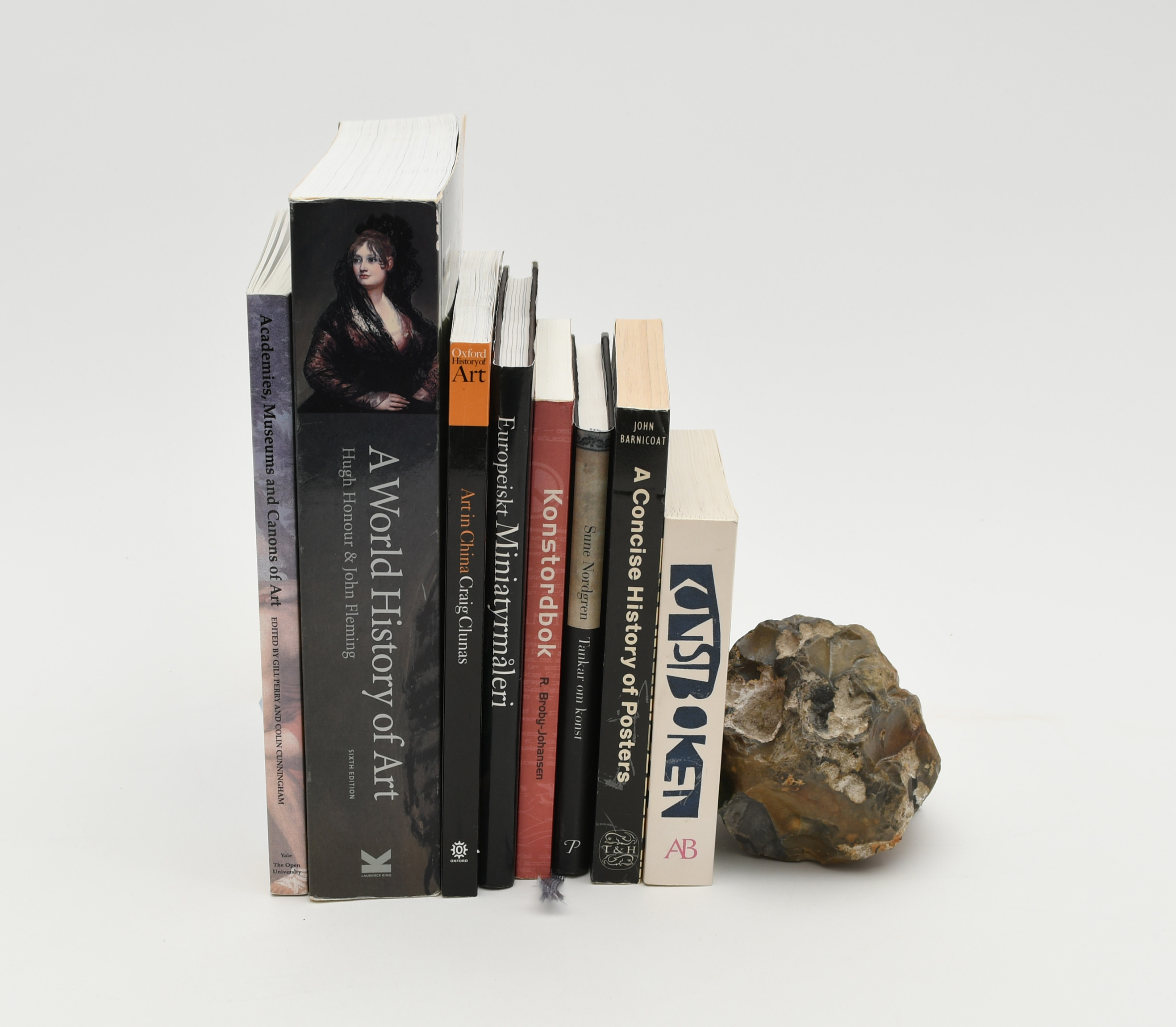 Konstböcker. Blandat. 8 volymer.