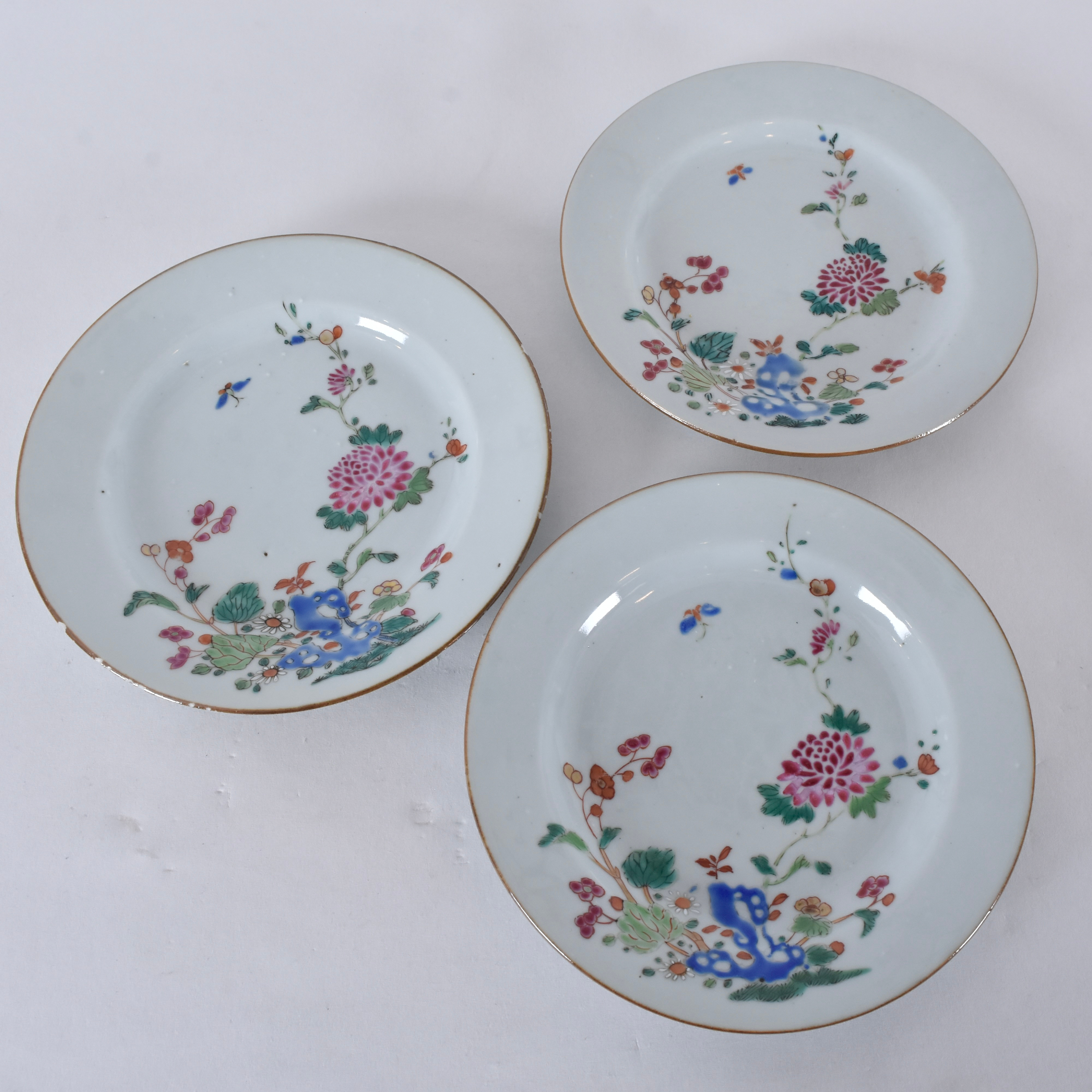 ASSIETTER, 3 st, porslin, Kina Qianlong (1736-95).