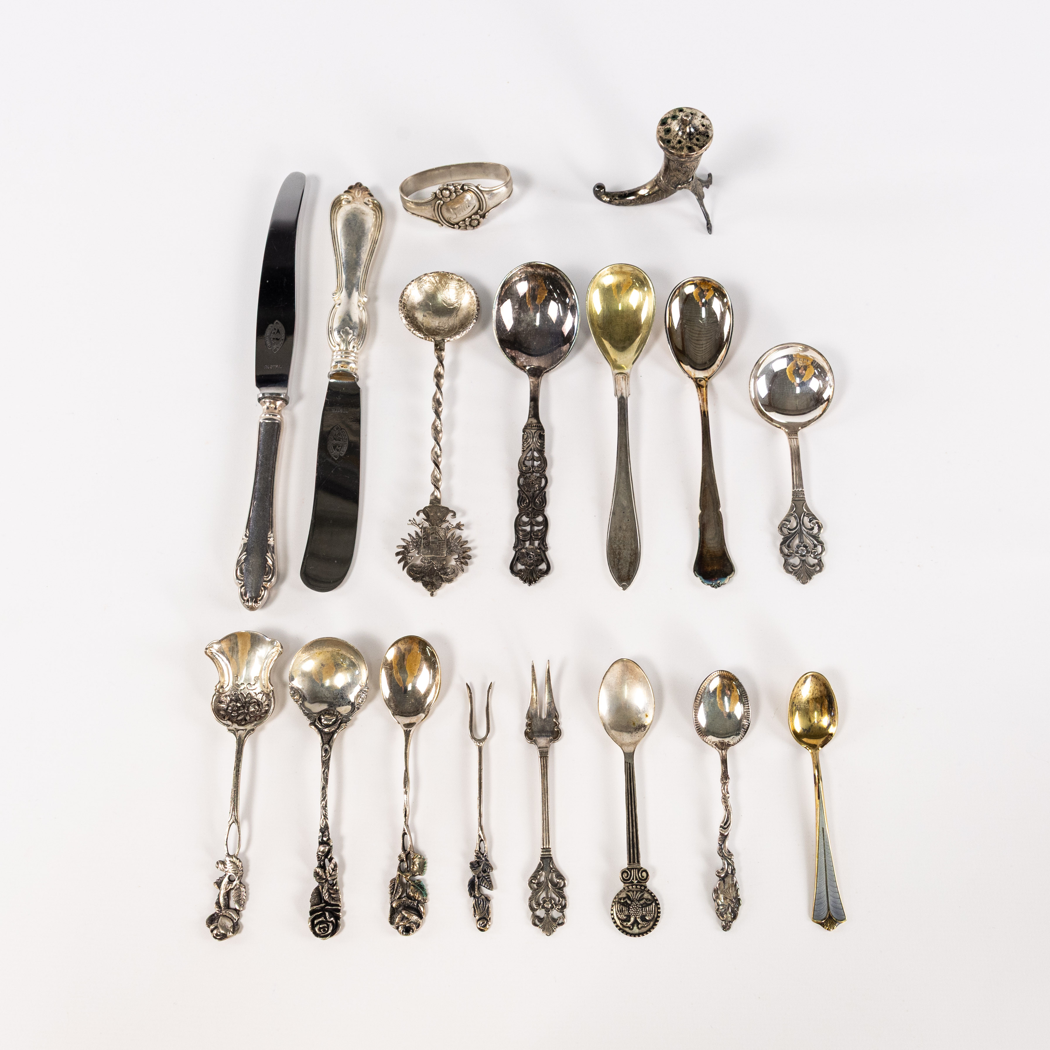 SILVERBESTICK, 17 delar, vikt 394 gram.