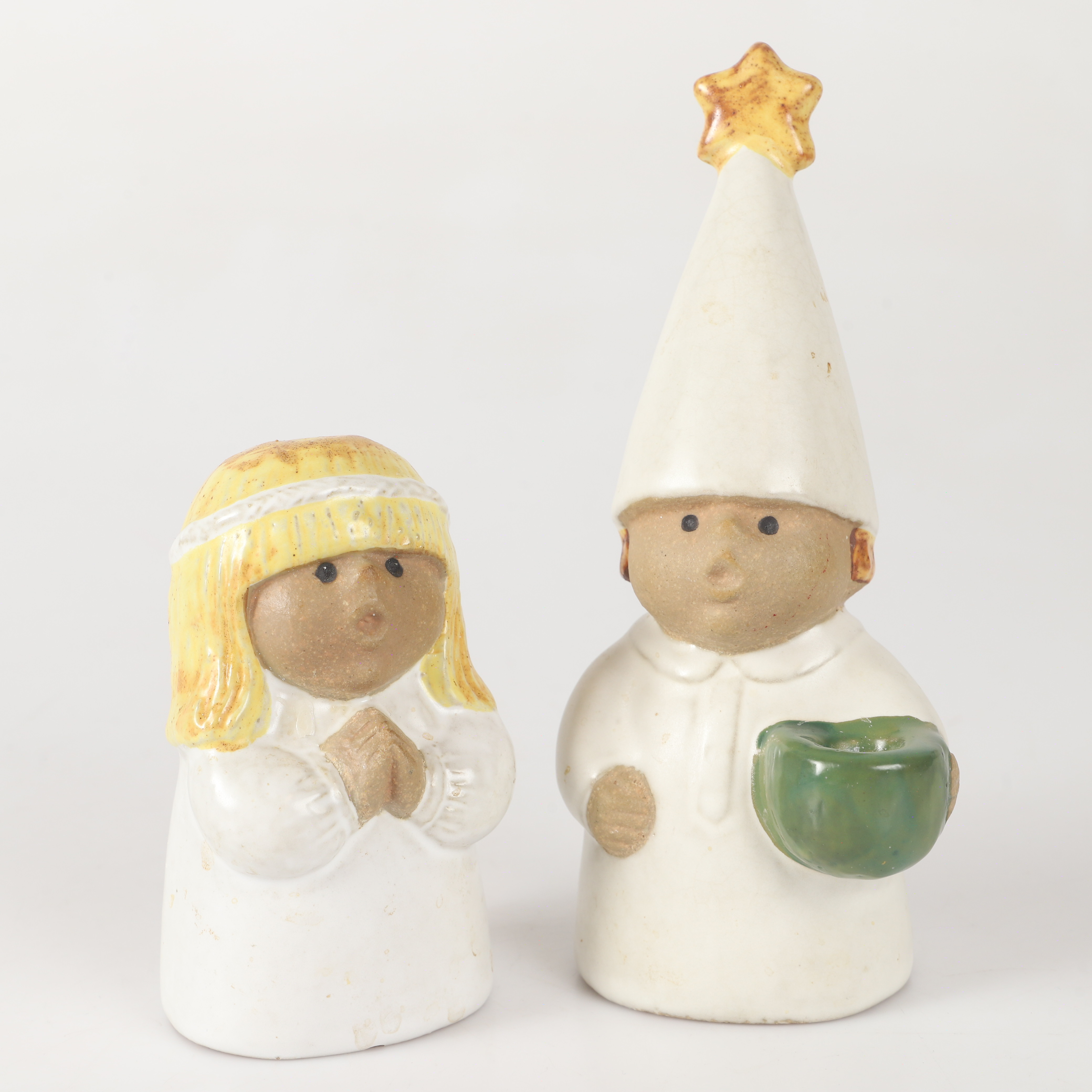 LISA LARSON. Figuriner, 2 stycken, "Tärna" och "Stjärngosse" ur serien "Adventsbarn", stengods, Gustavsberg.