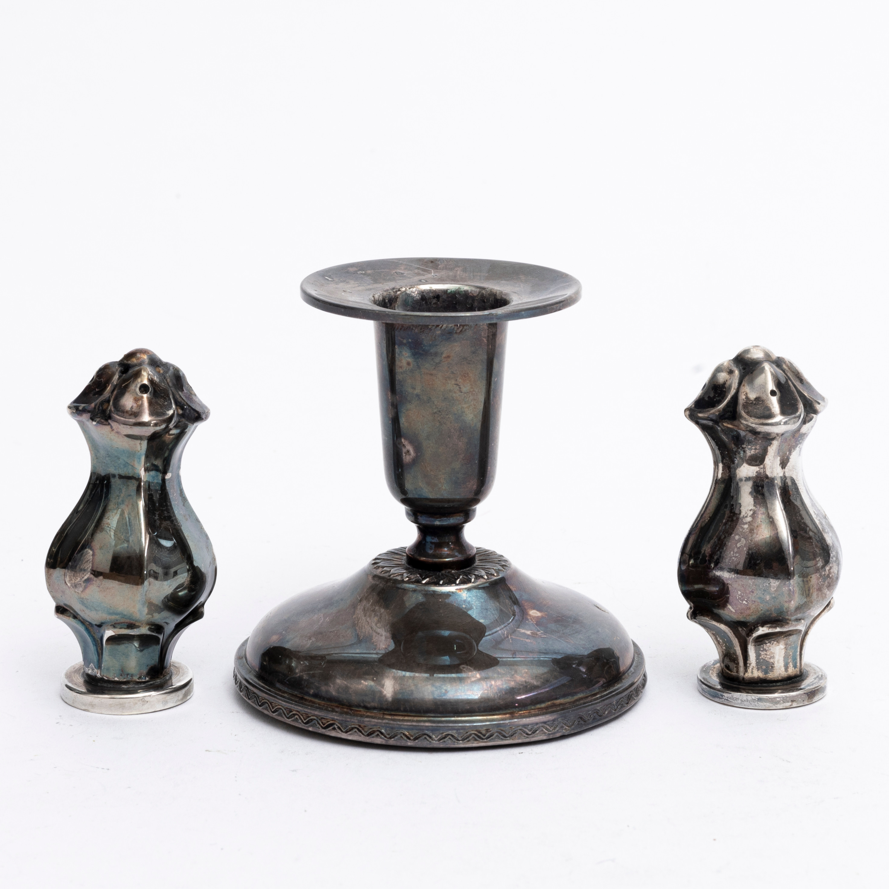 LJUSSTAKE samt SALT och PEPPARKAR, silver, bla Ceson Guldvaru Ab, 1968.