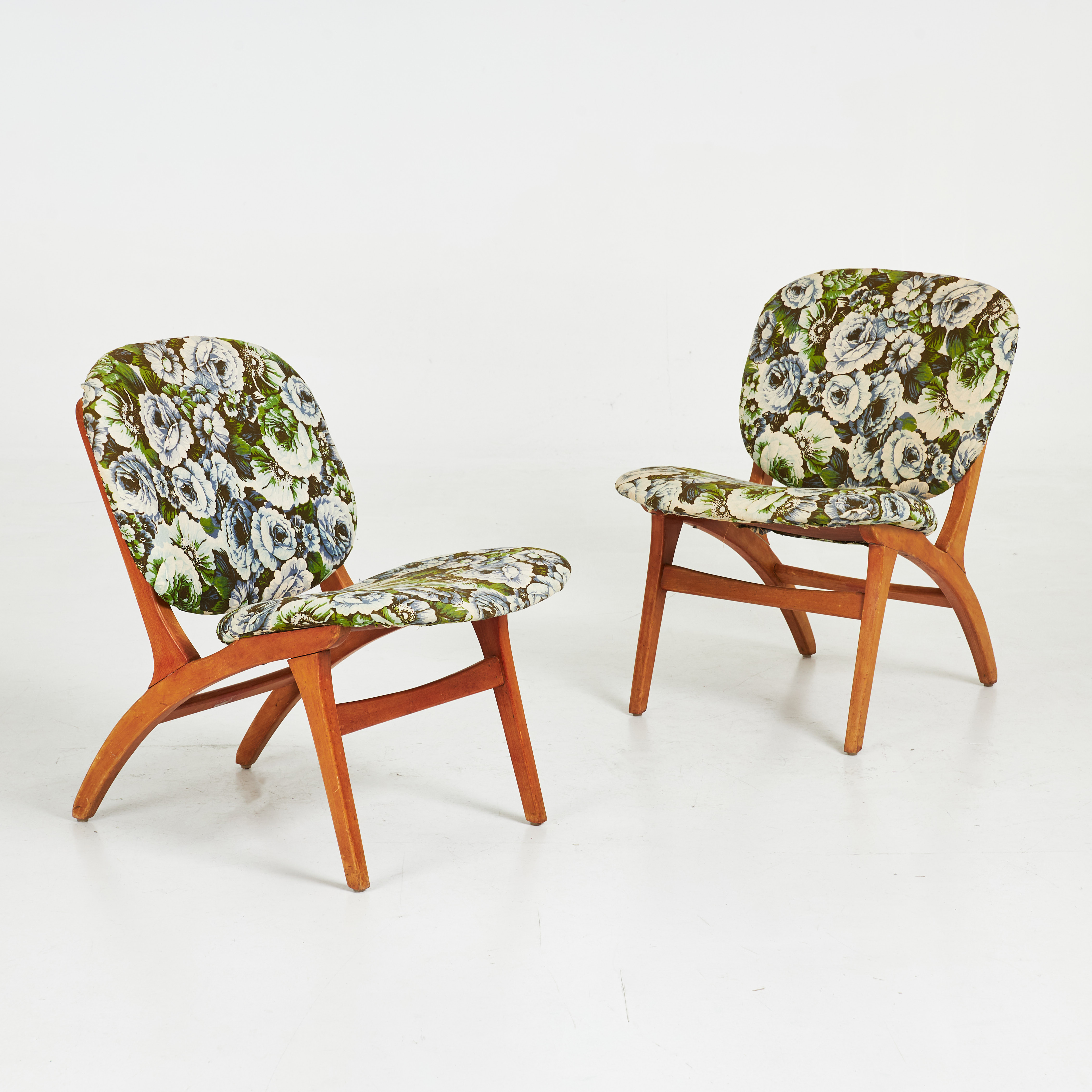 Stolar, 1-par, "Jylland", textilklädsel, stomme i bok, JIO-möbler, 1950/60-tal.