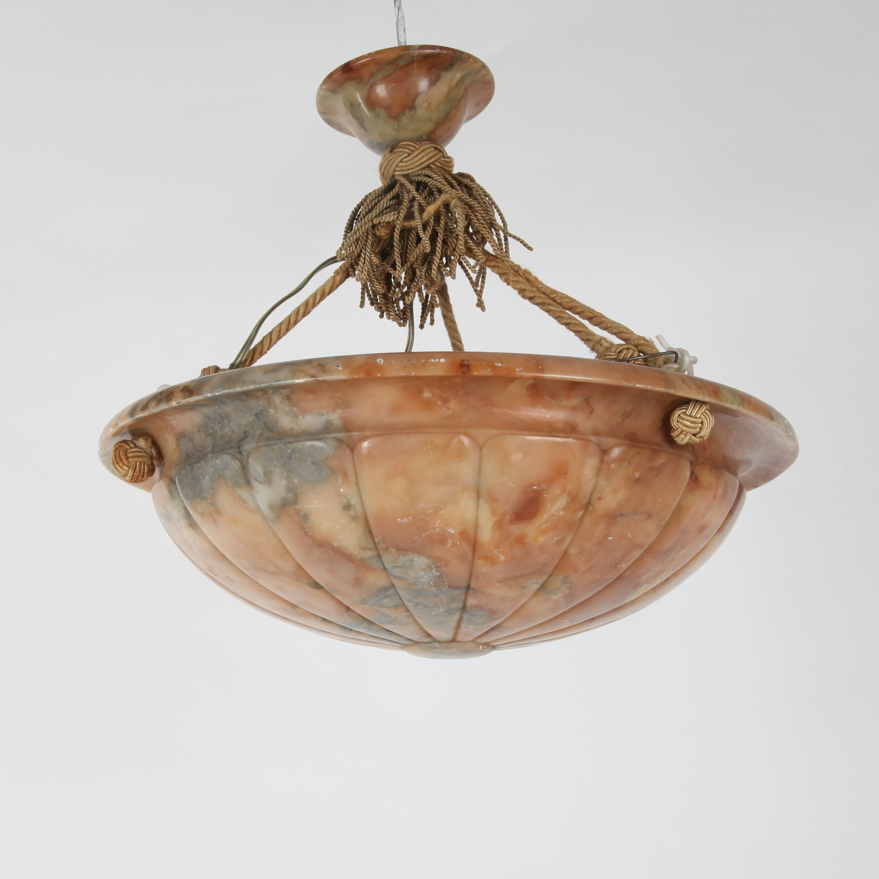 TAKAMPEL , alabaster. 1900-talets första del.