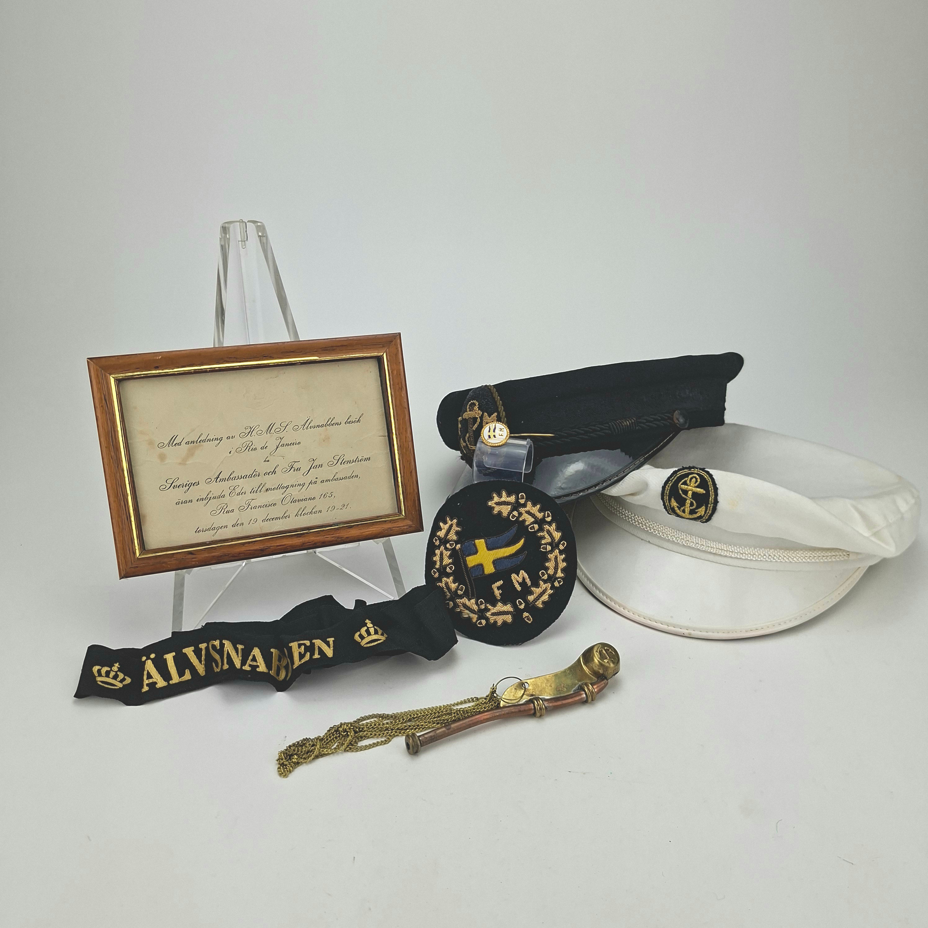 HMS ÄLVSNABBEN(M 01). Nautika, 7 delar, bland annat sjömanspipa.