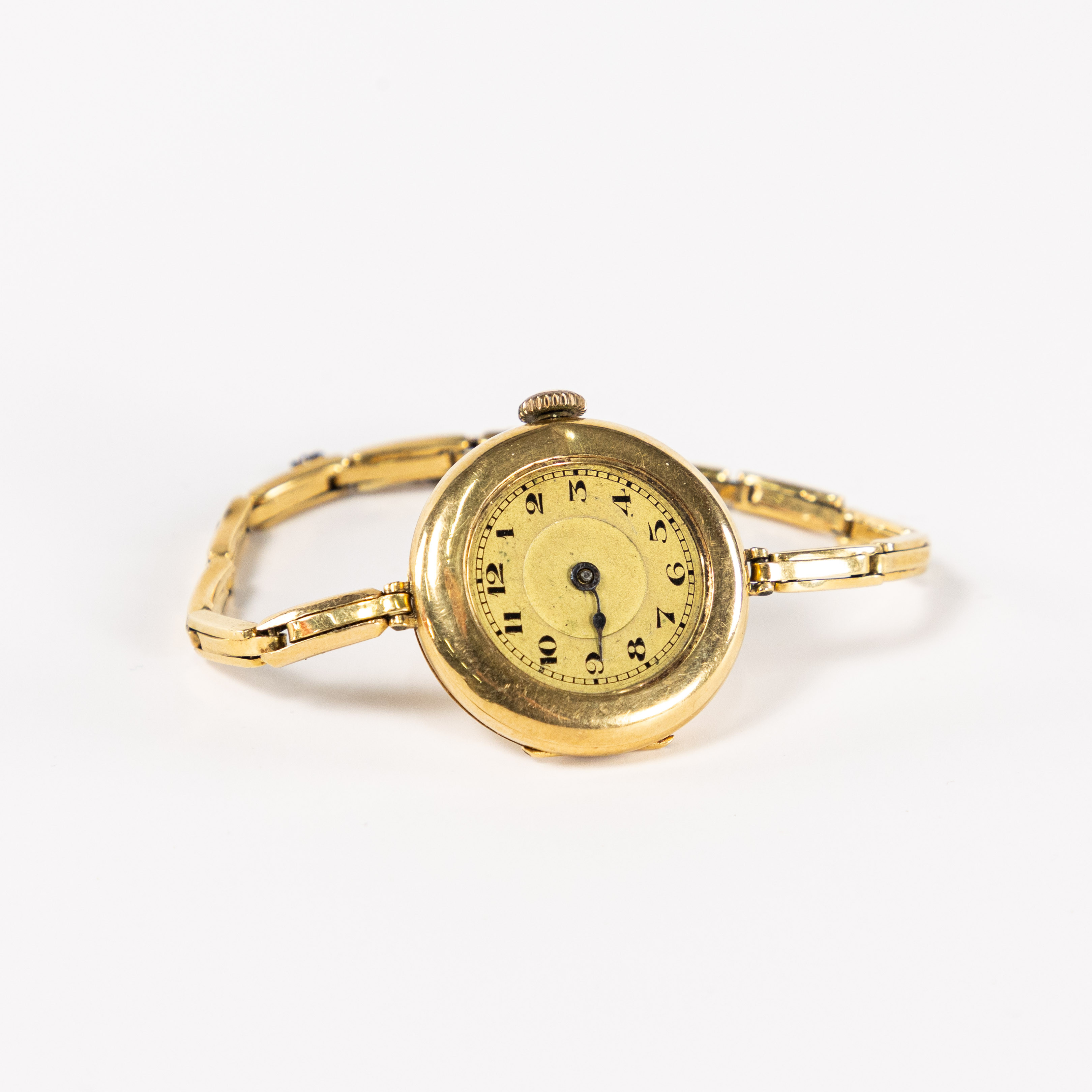 DAMUR, 25 mm, 18k guld i boett och länk.