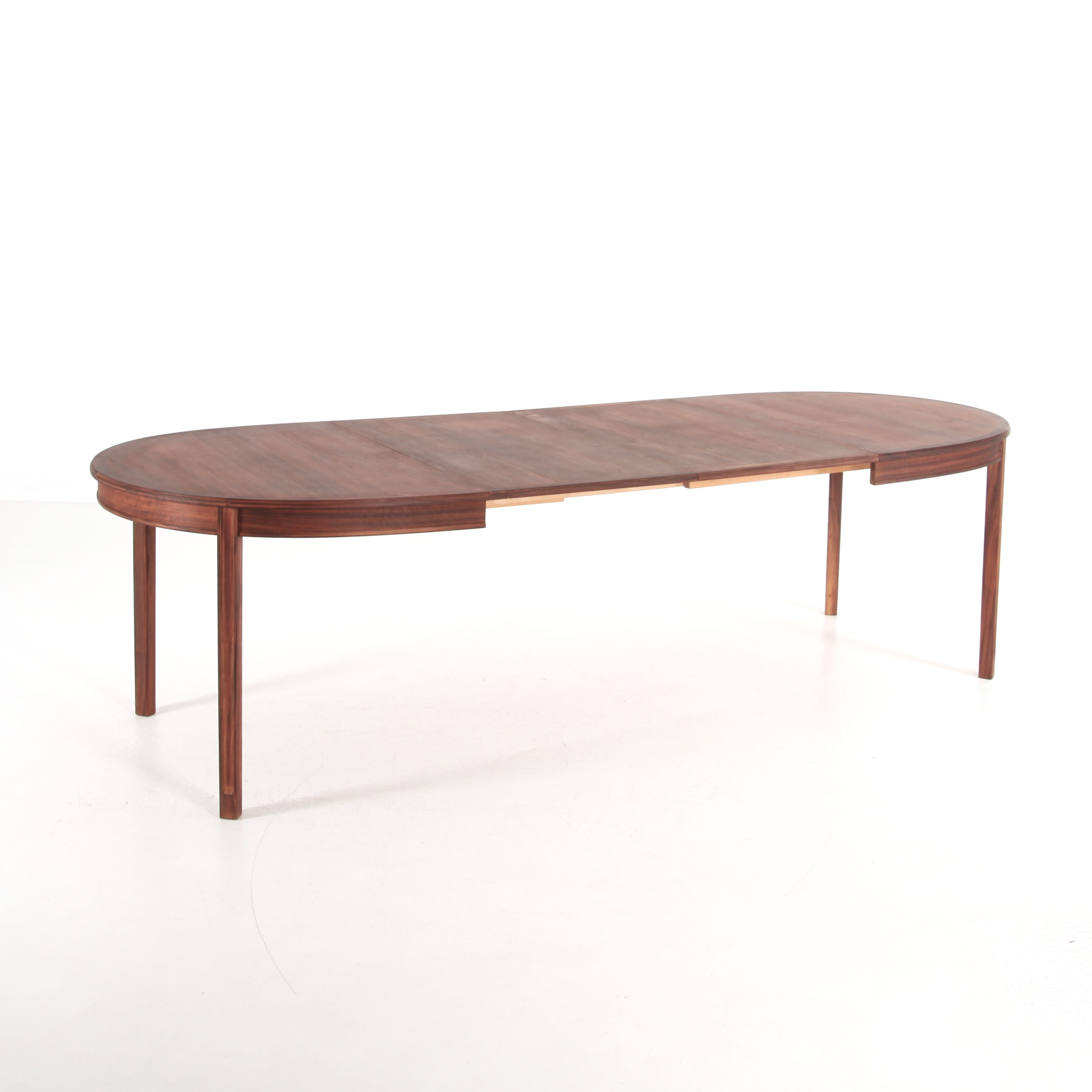 MATBORD MED TVÅ ILÄGGSSKIVOR, 260 cm cm långt, teak, Sverige 1960-tal.