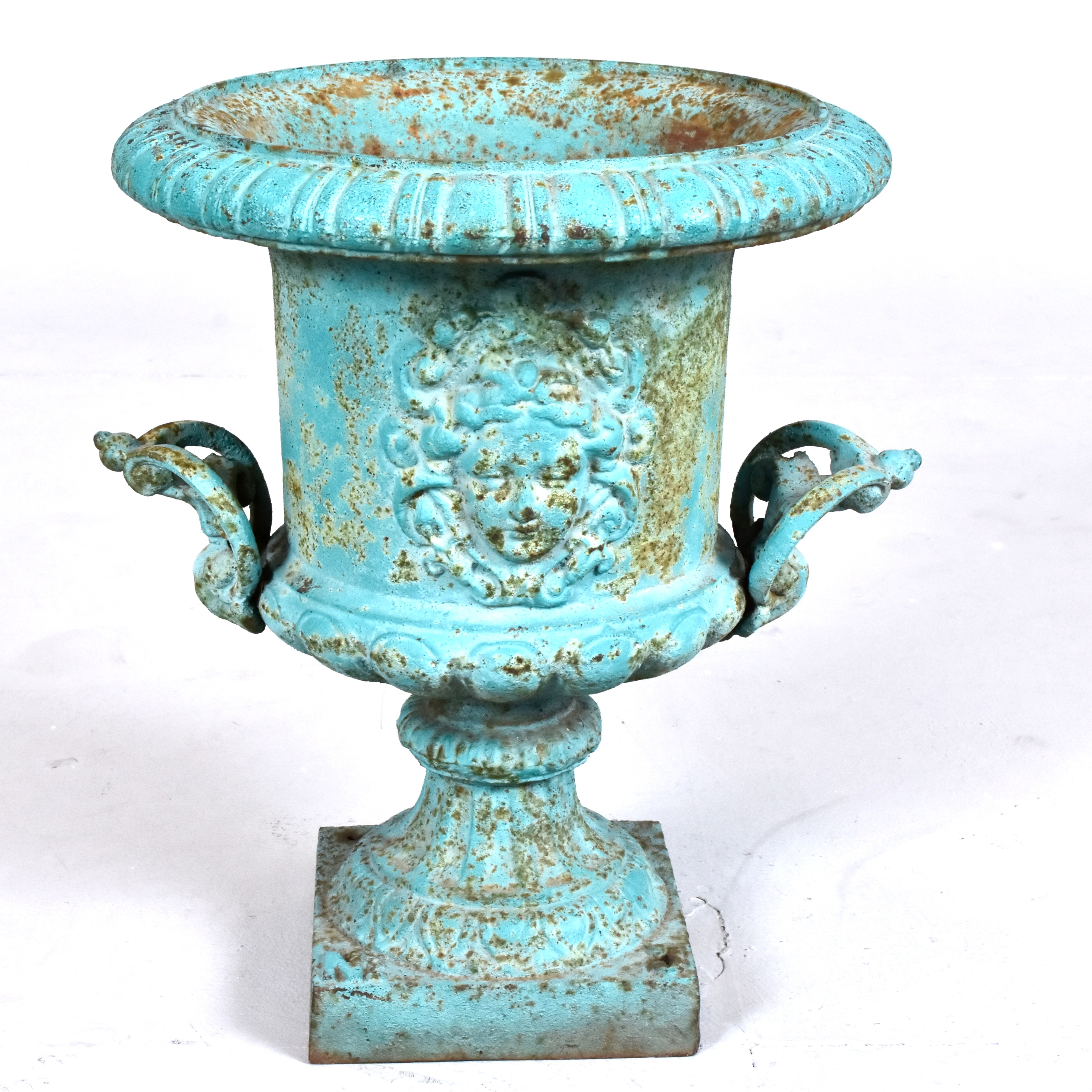 TRÄDGÅRDSURNA, gjutjärn, Skoglund & Olsson, Gefle, No 3.