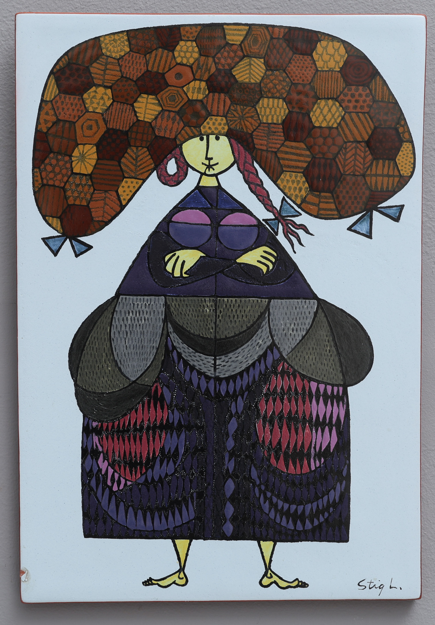 STIG LINDBERG. PLATTA, FAJANS, 3/40, GUSTAVSBERG STUDIO. Signerad med studio-handen.