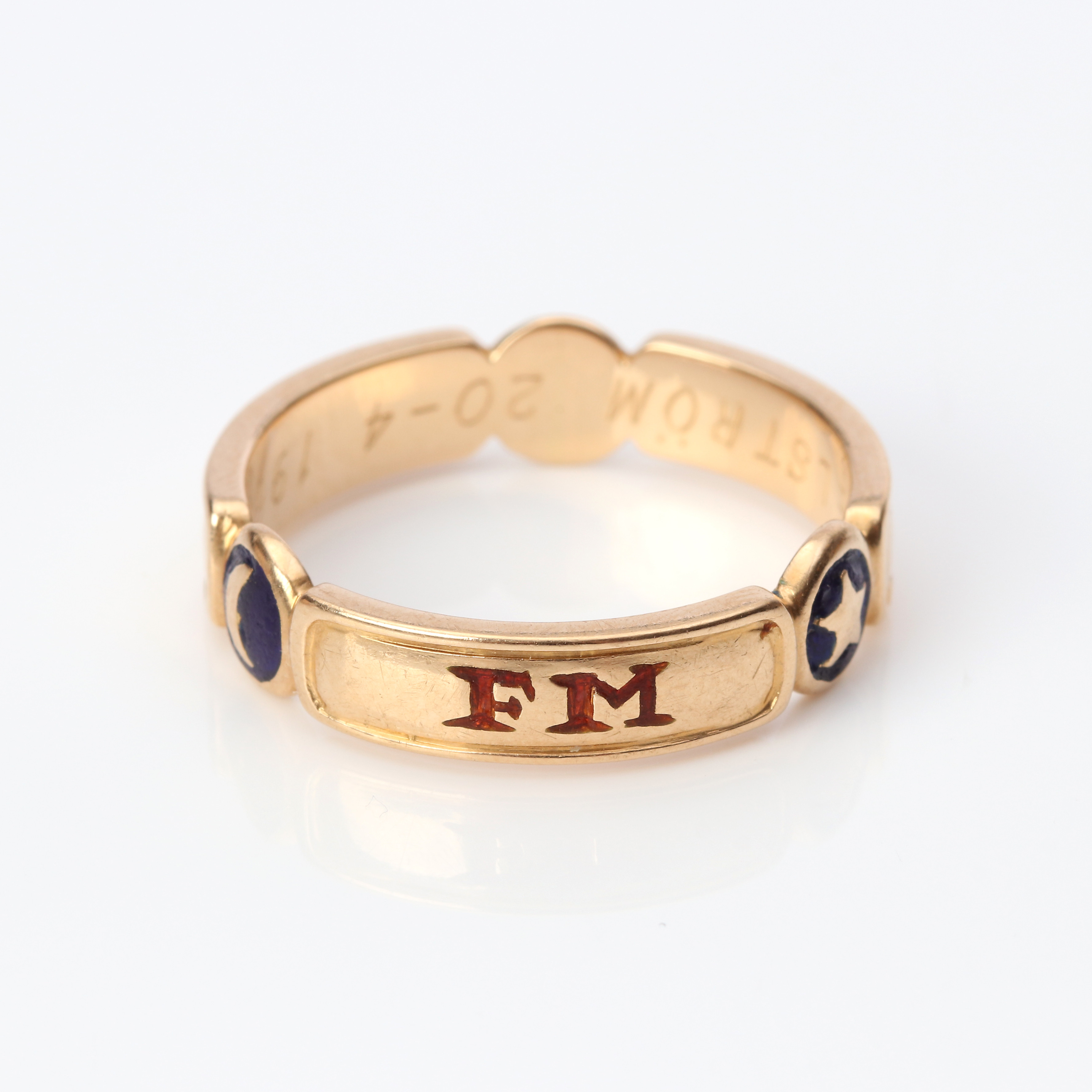 ORDENSRING. 18k guld med emalj, vikt ca 8,7 gram.