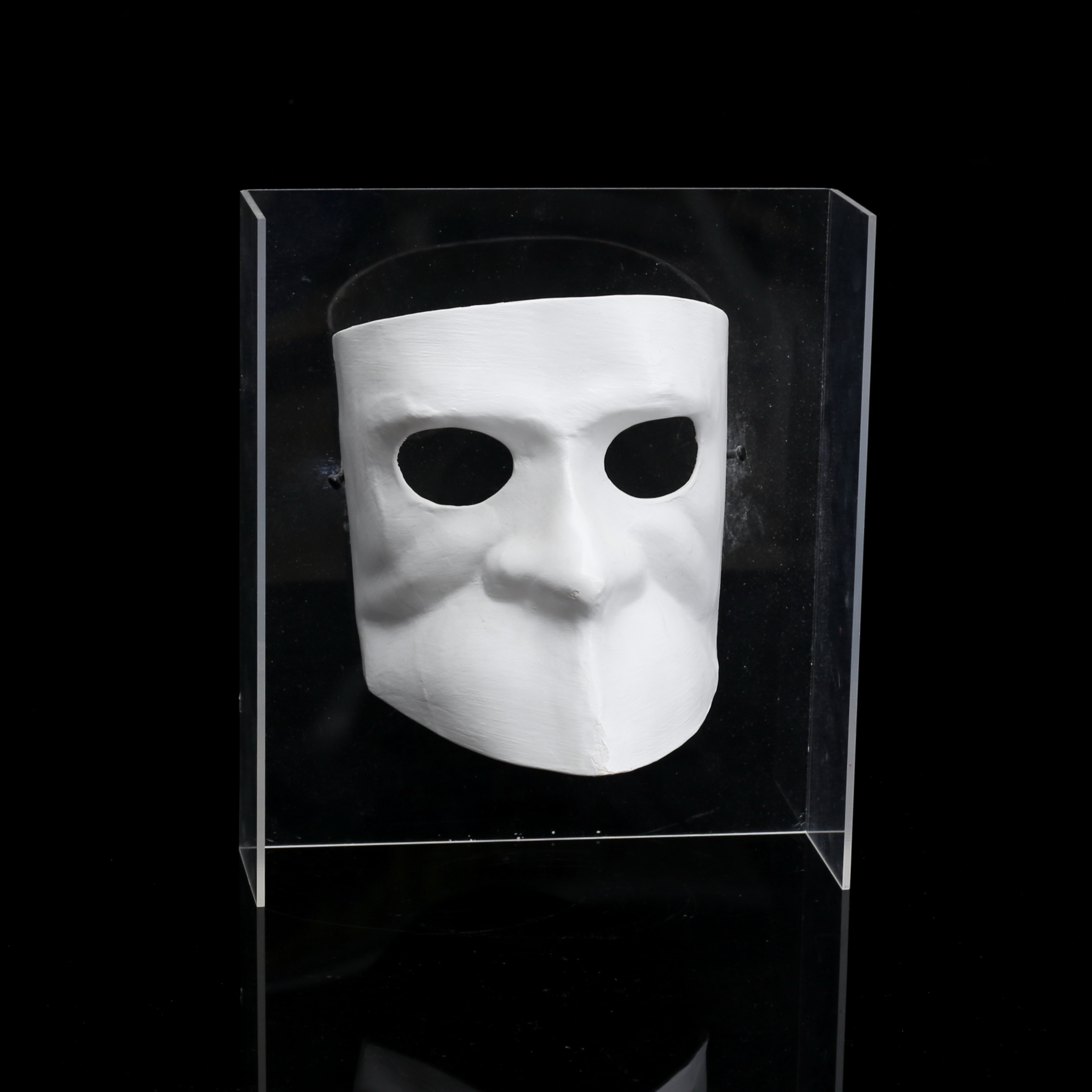 VENETIANSK MASK, inramad i plexiglas, Morphos, italien, 1986.