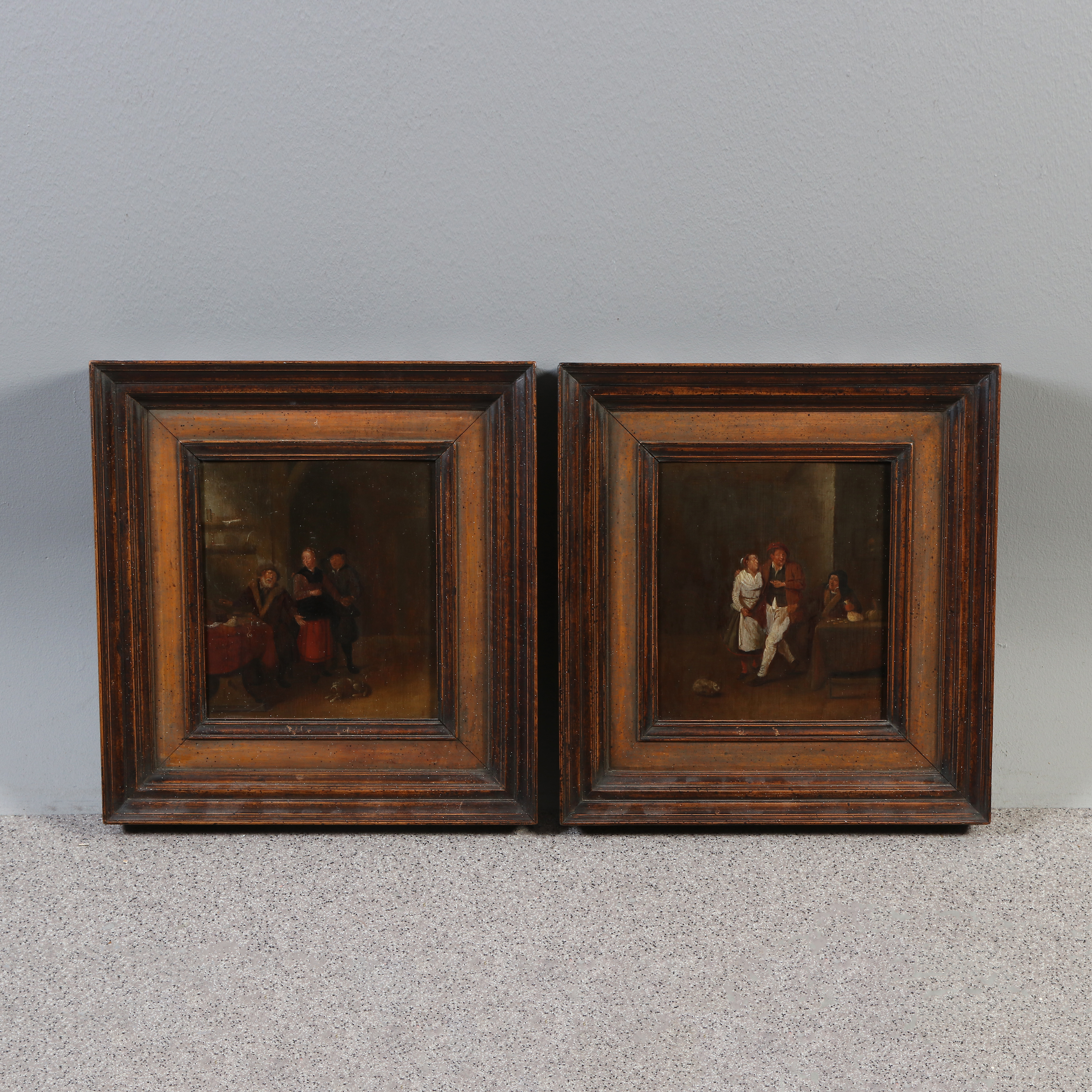 OIDENTIFIERAD KONSTNÄR, HOLLÄNDSK SKOLA. Oljemålningar på pannå, 1700-tal. Otydligt signerade. Interiörsscener.