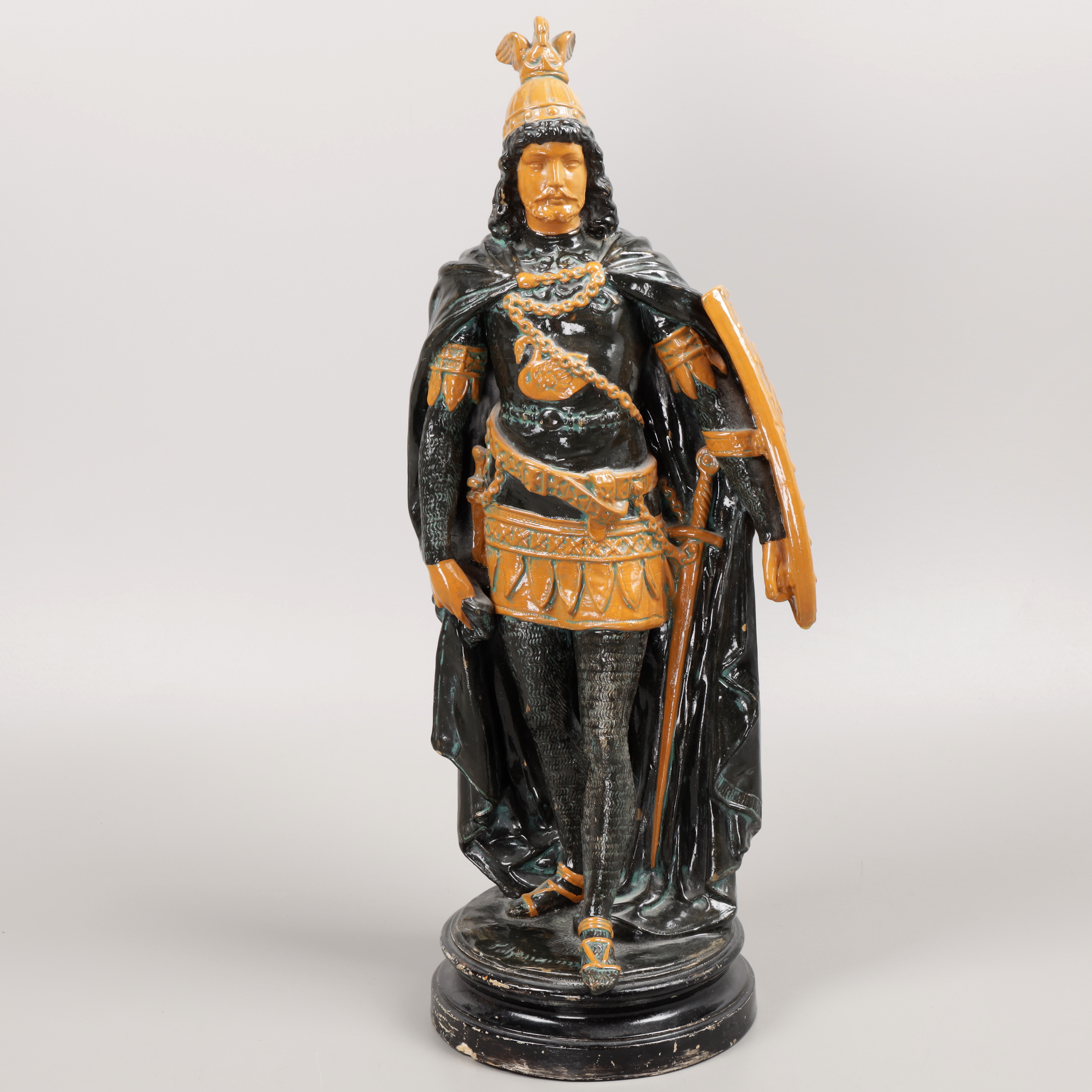 FIGURIN, keramik, "Lohengrim", U&C, 1900-talets första hälft.