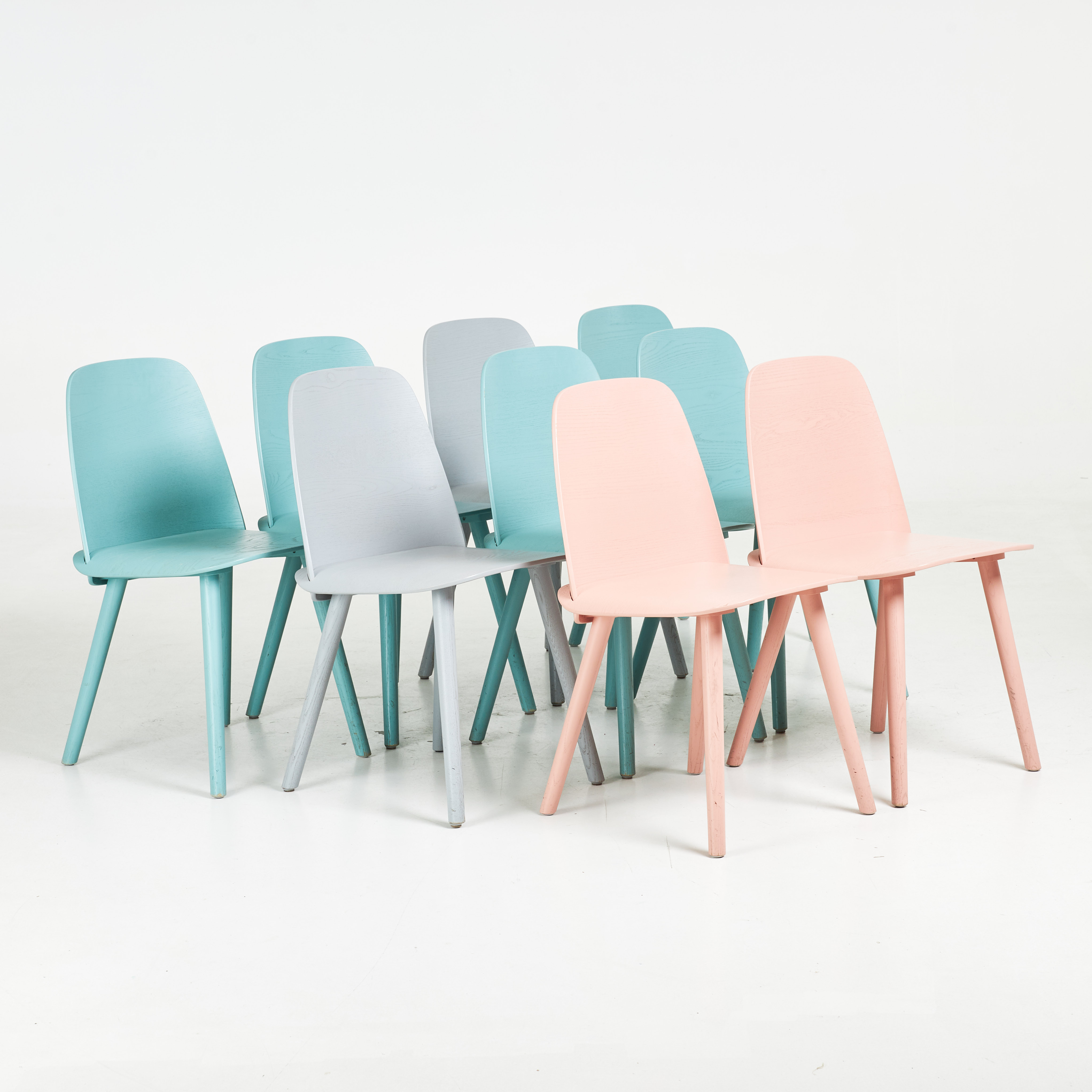 DAVID GECKLER. Stolar, 9 st, "Nerd", för Muuto, bemålat trä, stämpelmärkta, Danmark.