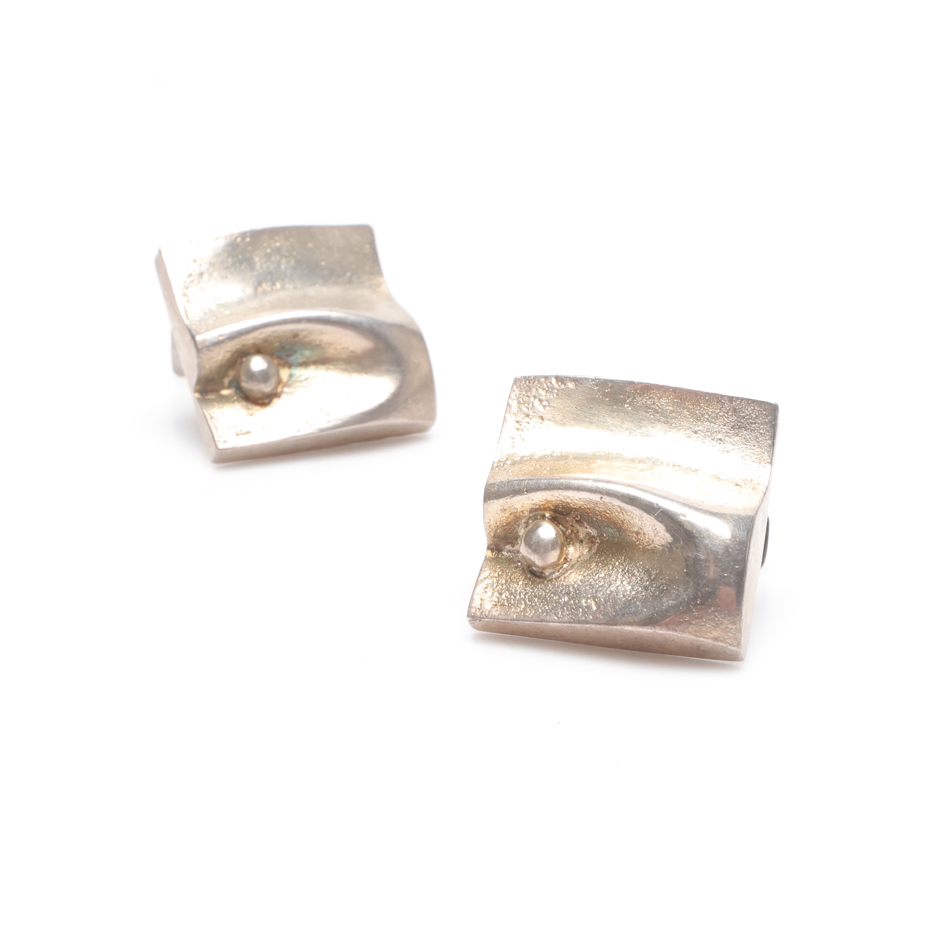 MANSCHETTKNAPPAR, ett par, silver, Matti J Hyvärinen, Sirokoru, Åbo, Finland 1971.