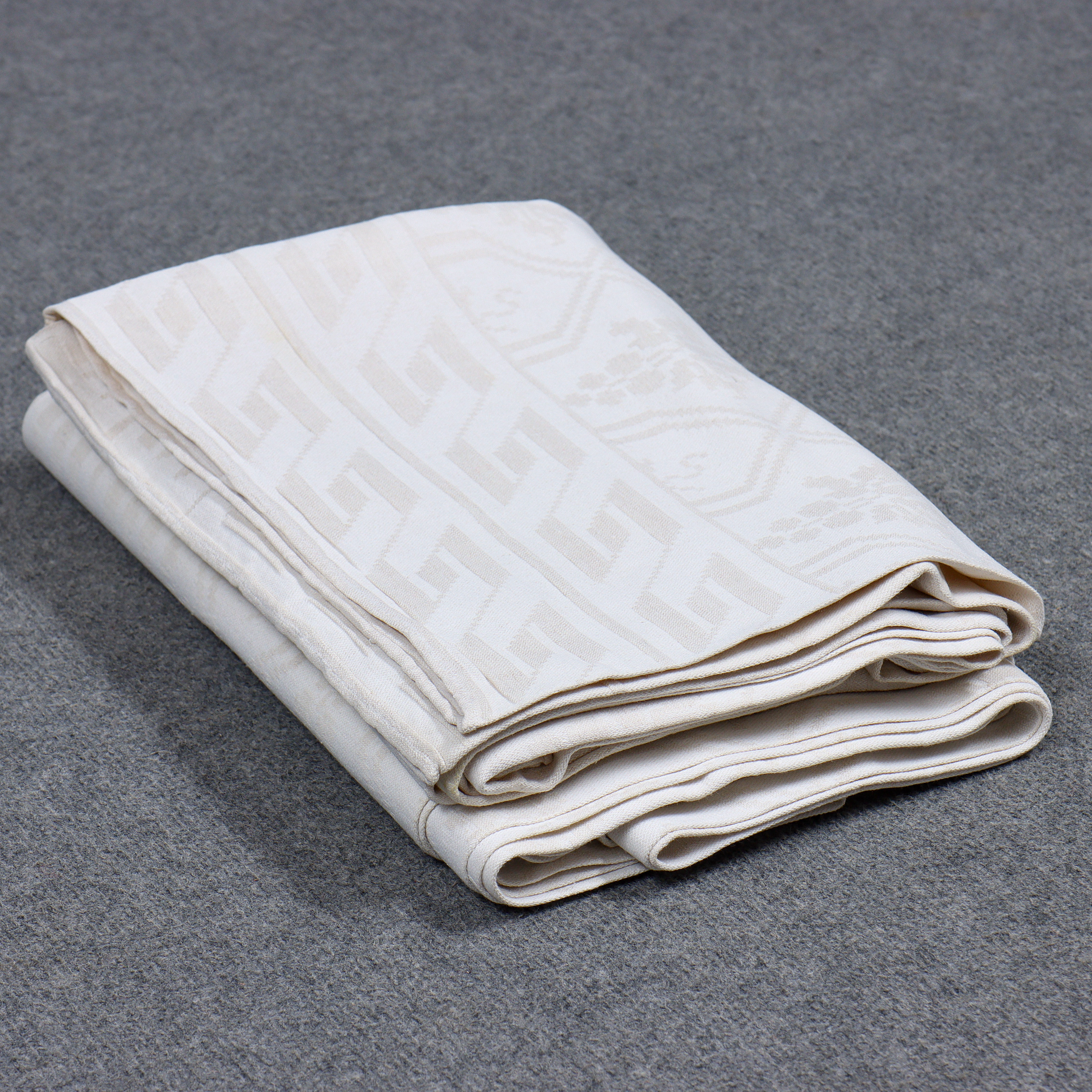 PARET DUKAR I LINNE, 150x135cm, 240x135cm.