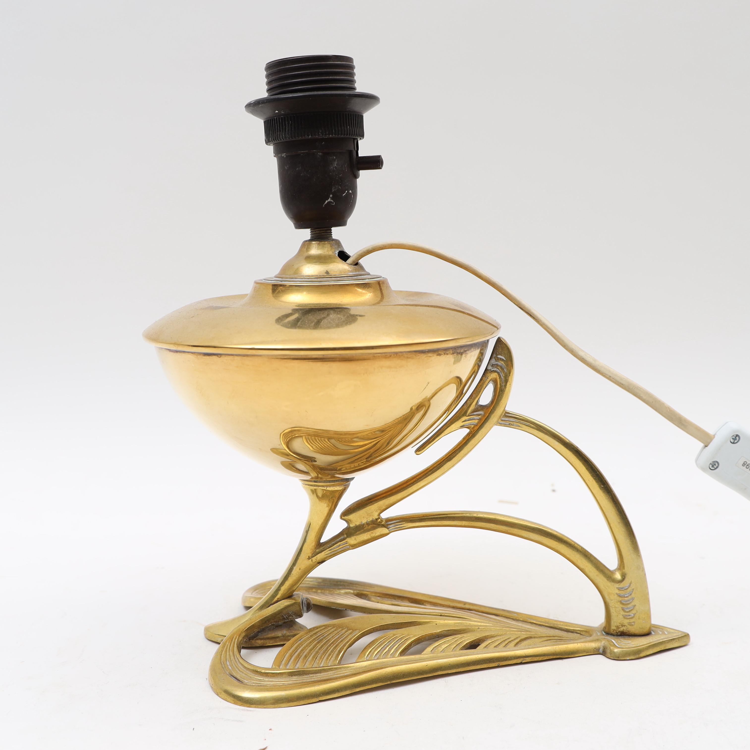 BORDSLAMPA, Arvid böhlmarks lampfabrik Stockholm, jugend, tidigt 1900-tal.