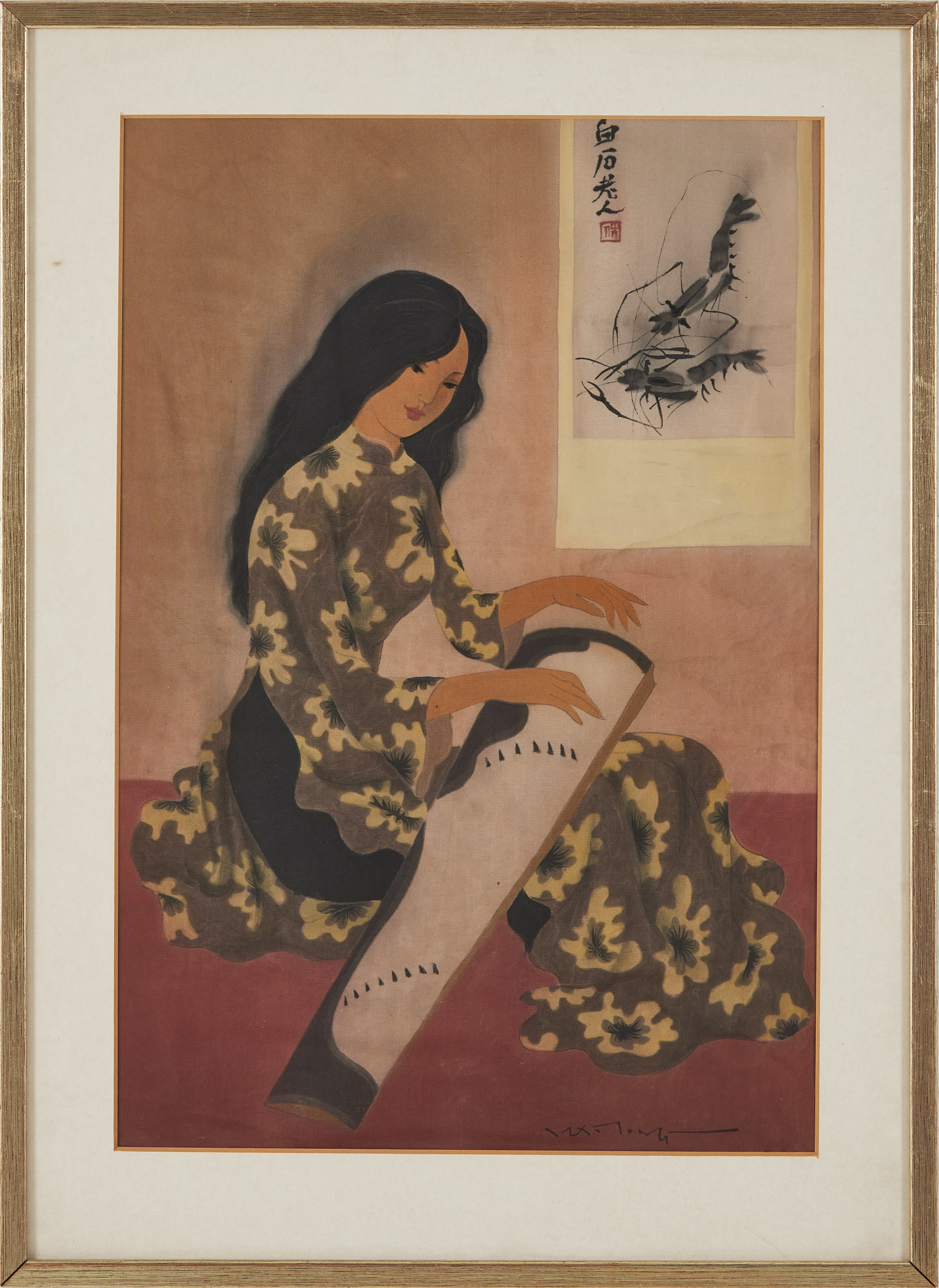 MAI LONG ( VIET 1930-2024). Kvinna med instrument, måleri på silke, signerad.