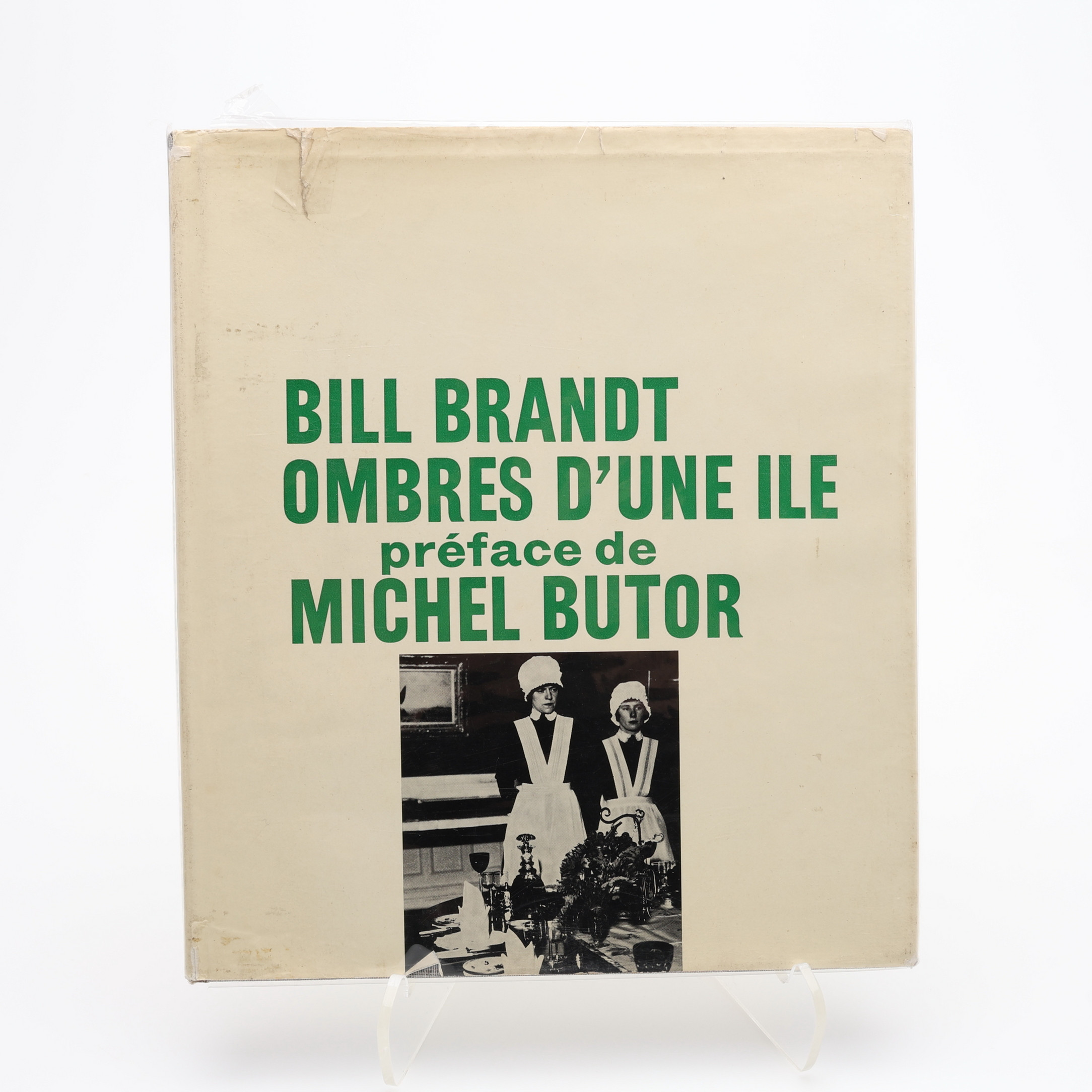 FOTO. DEN BRITTISKE FOTOGRAFEN BILL BRANDT'S OMBRES D'UNE ILE MED ETT FÖRORD AV MICHEL BUTOR. FOTOGRAFIER FRÅN 1931 TILL 1966.