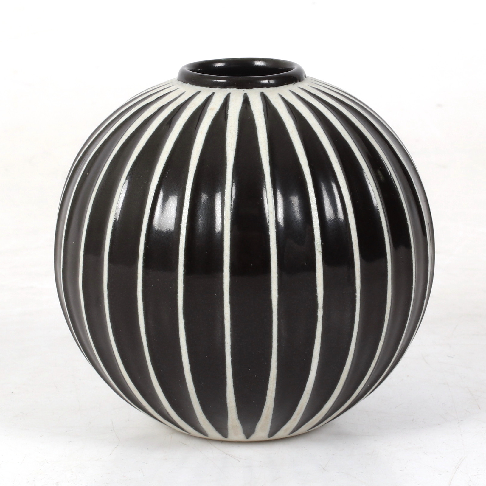 STIG LINDBERG. Vas, "Domino", stengods, Gustavsberg, 1900-talets mitt.