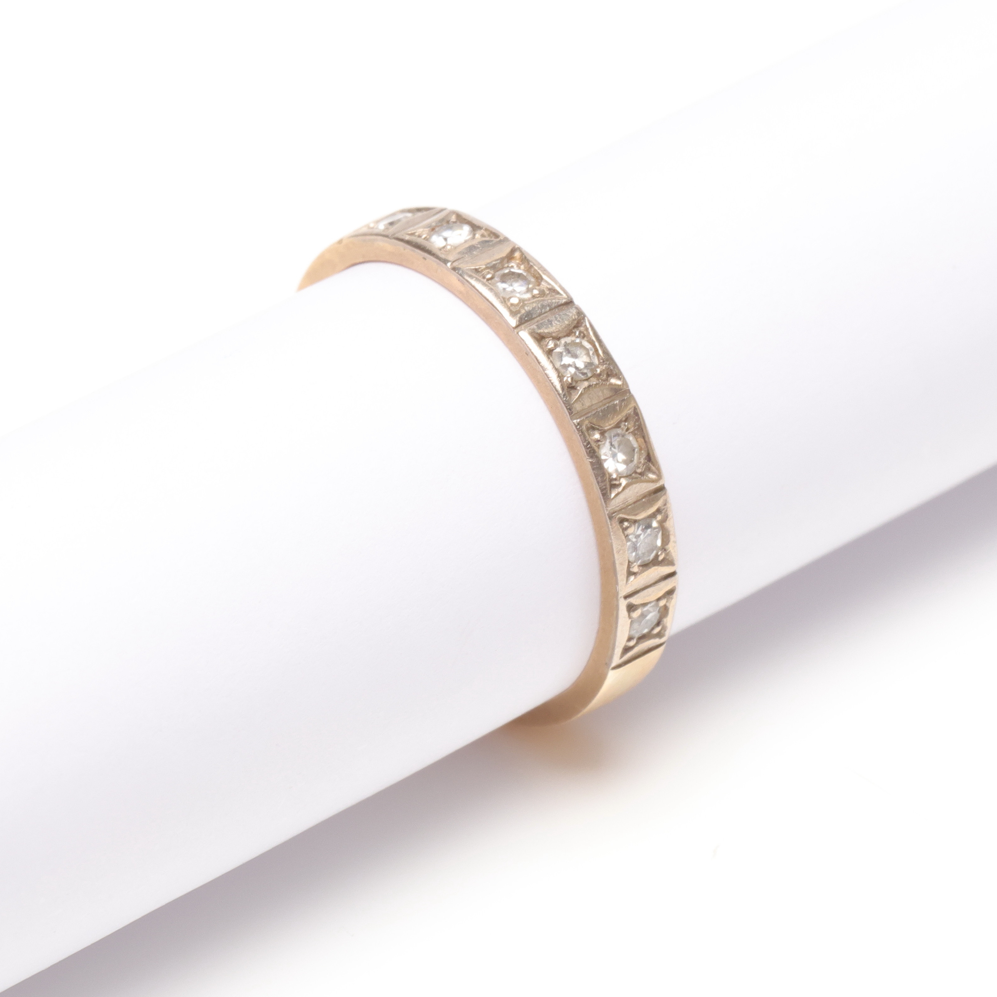 RING, 18k guld med diamanter, vikt ca 2,5 gram.