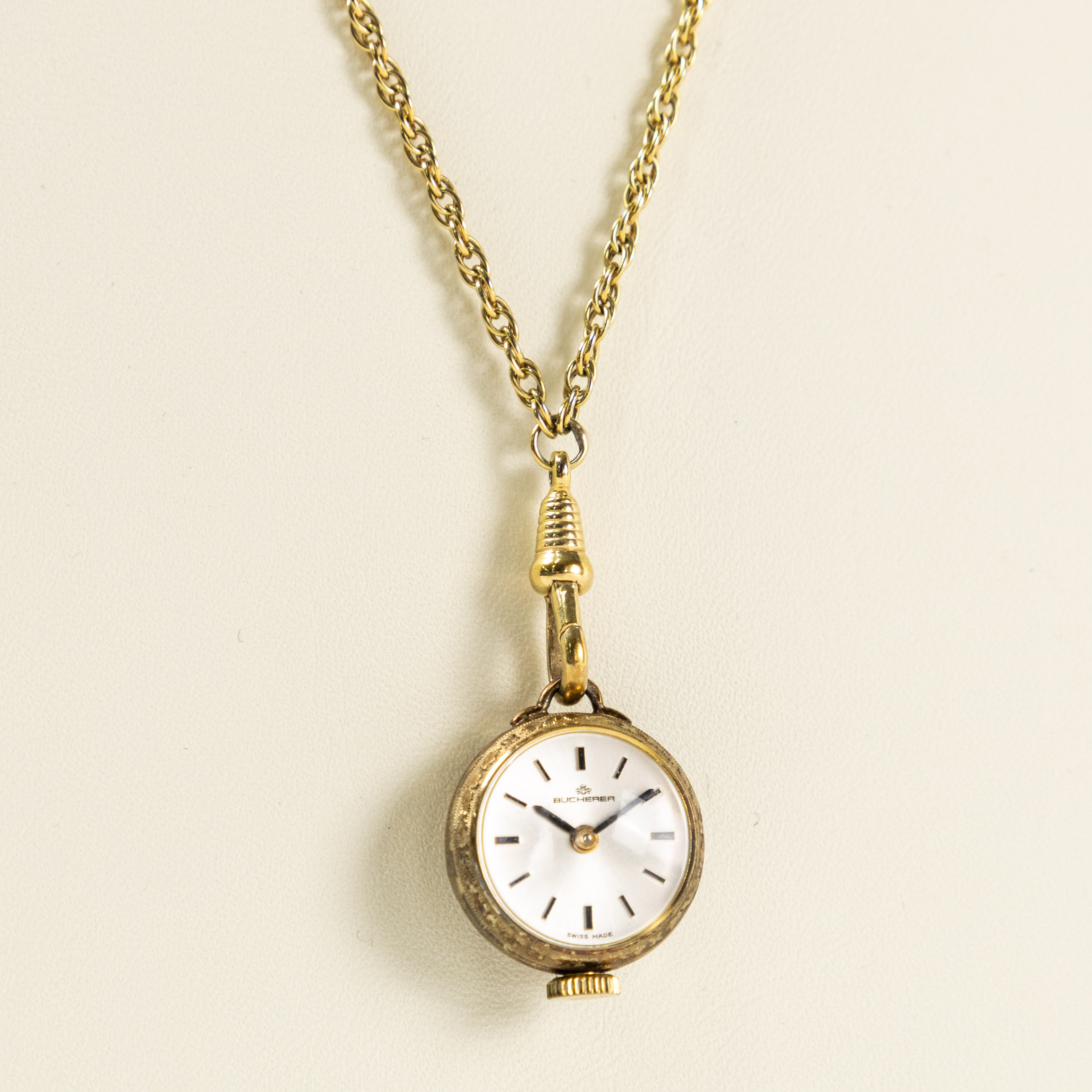 SMYCKESUR, med kedja, Bucherer, 18 mm.