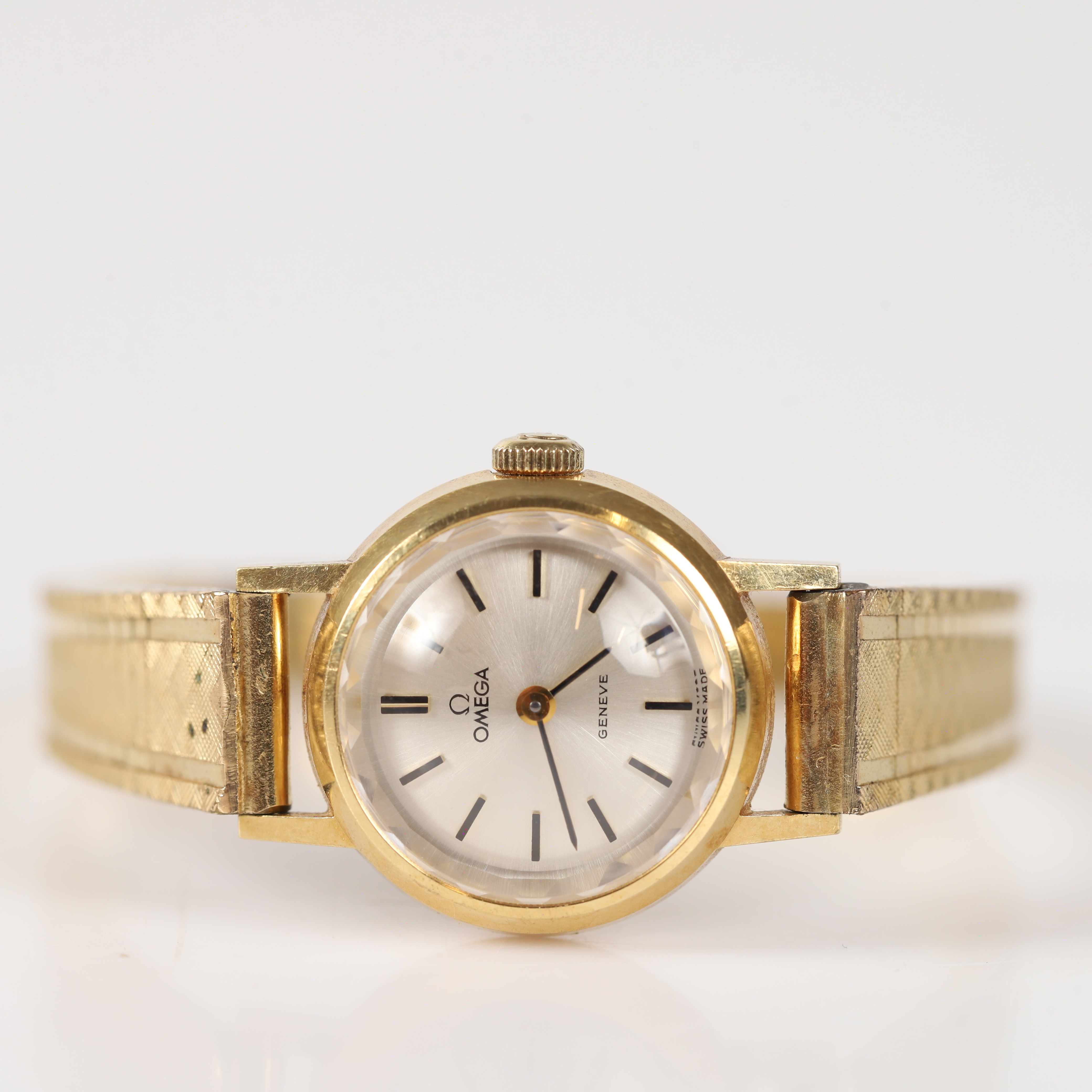 DAMARMBANDSUR, Omega, 18 K guld.