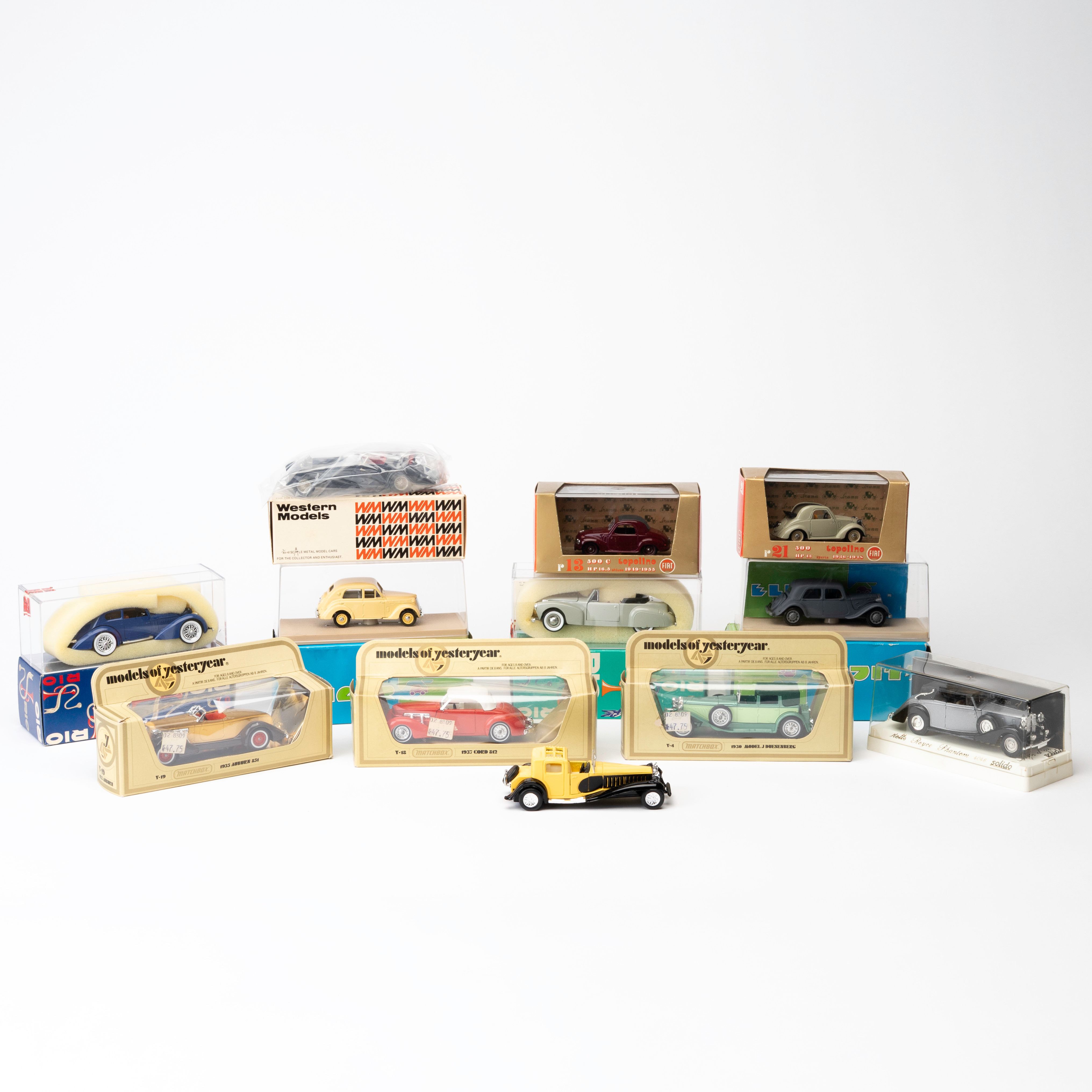 MODELLBILAR, 12 st, bland annat Matchbox, Rio, Elicor, Topolino, Western Models.