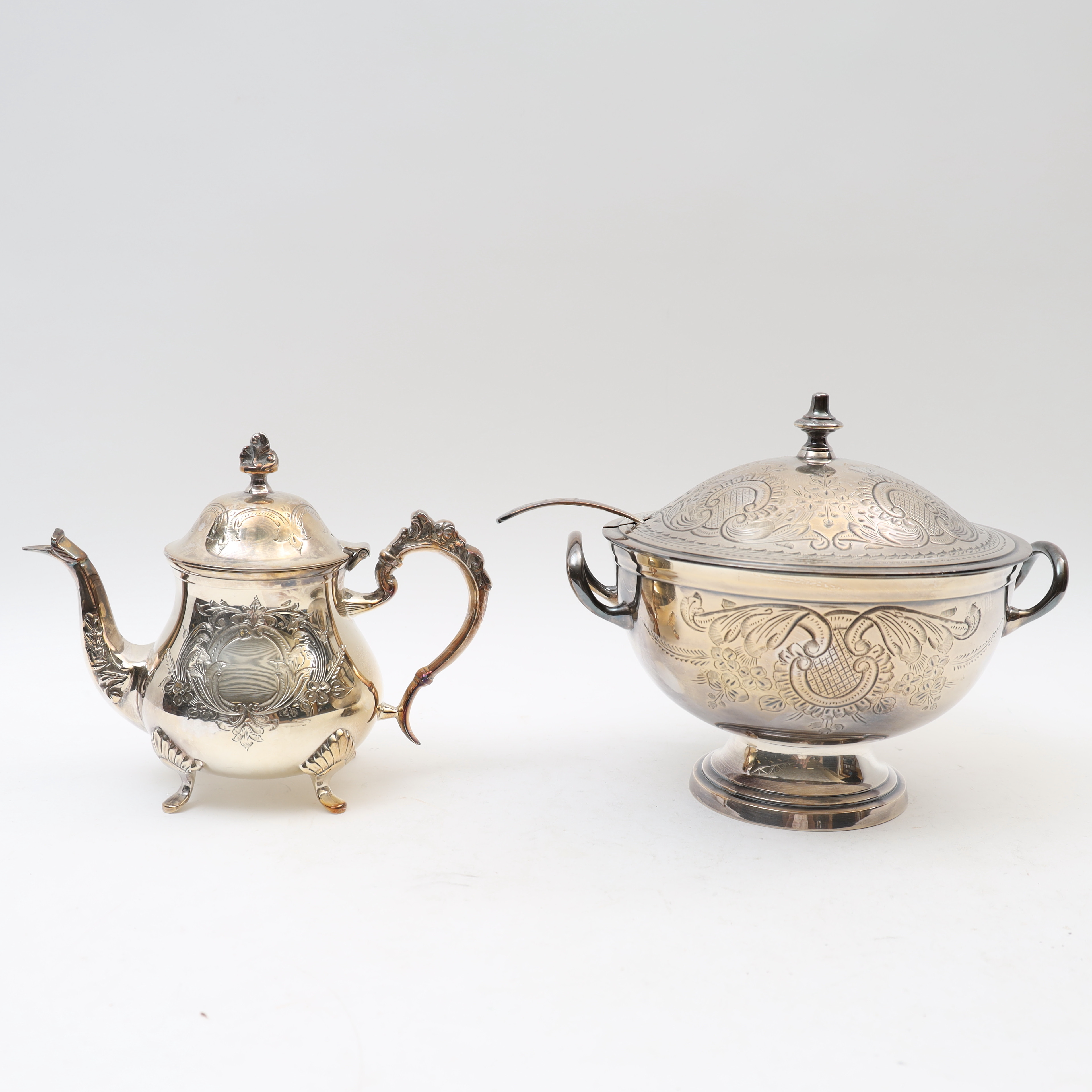 NYSILVER, 2 delar, troligen England.