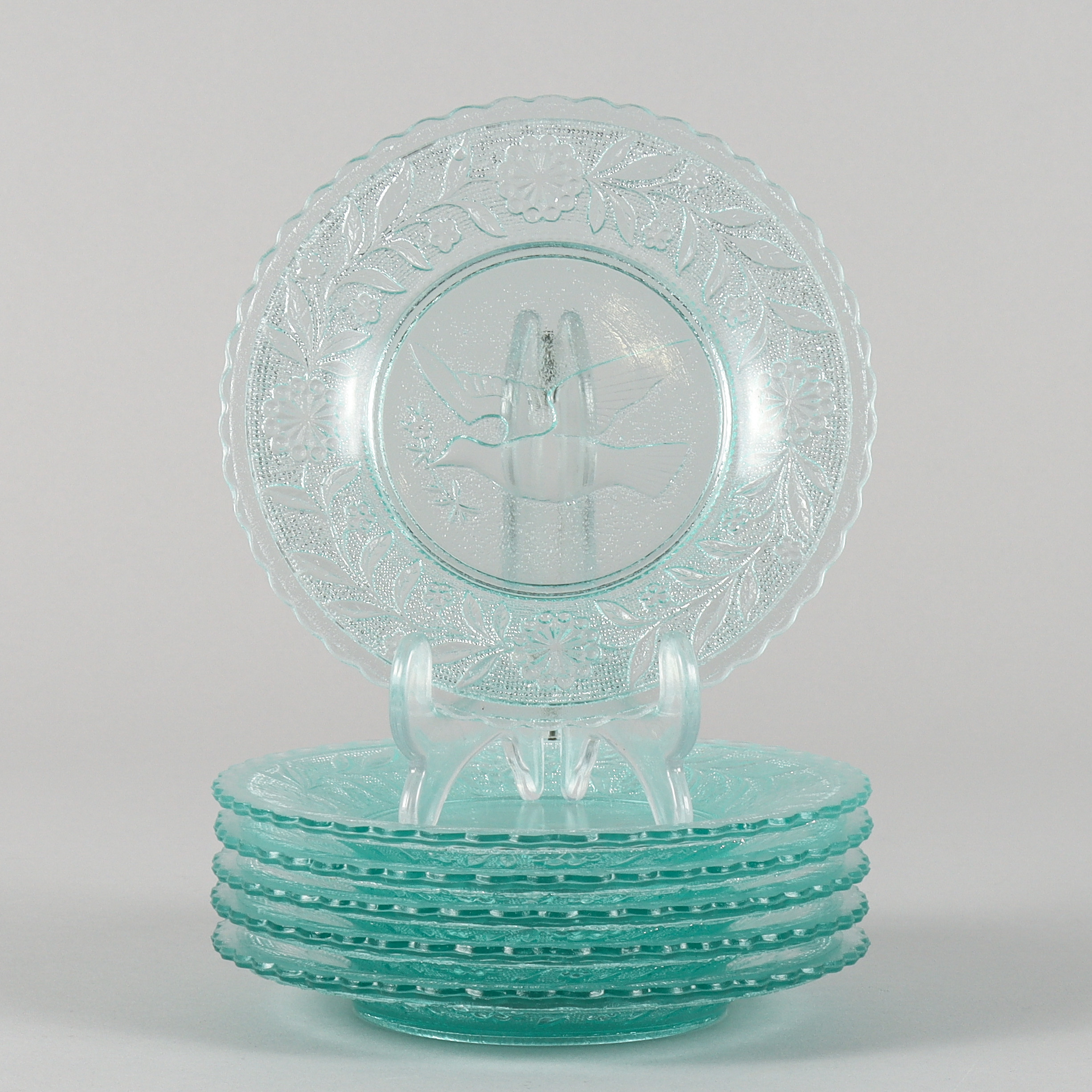 ASSIETTER 6 stycken, pressglas, Eda Glasbruk, Svalan.