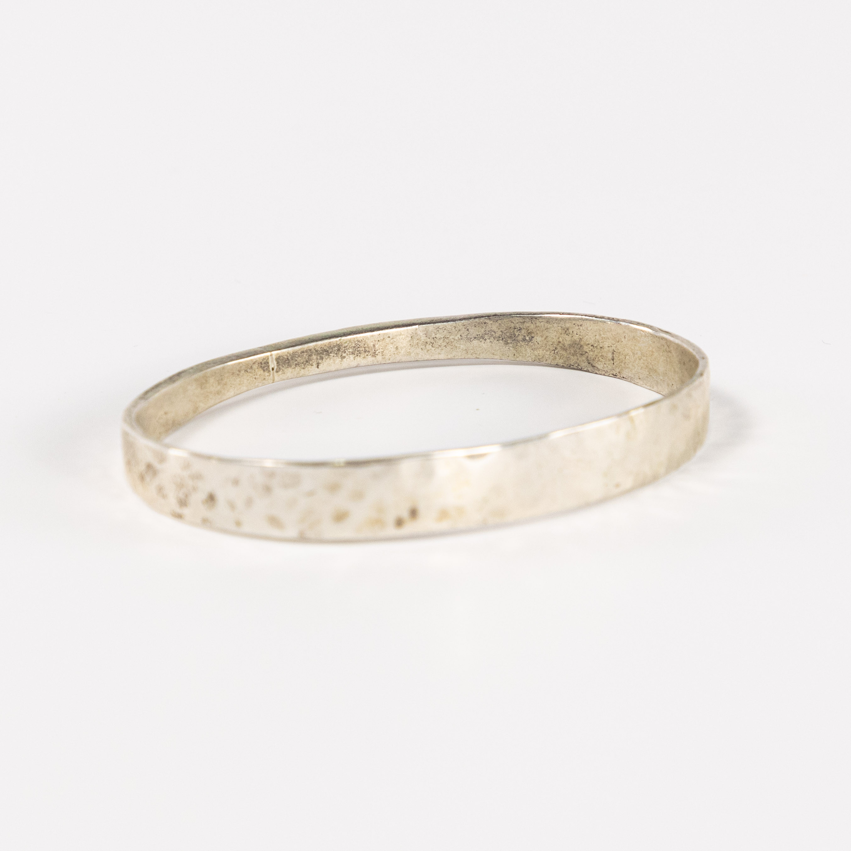 STELT ARMBAND, sterlingsilver, stämplat "AA", diameter ca 18 cm.