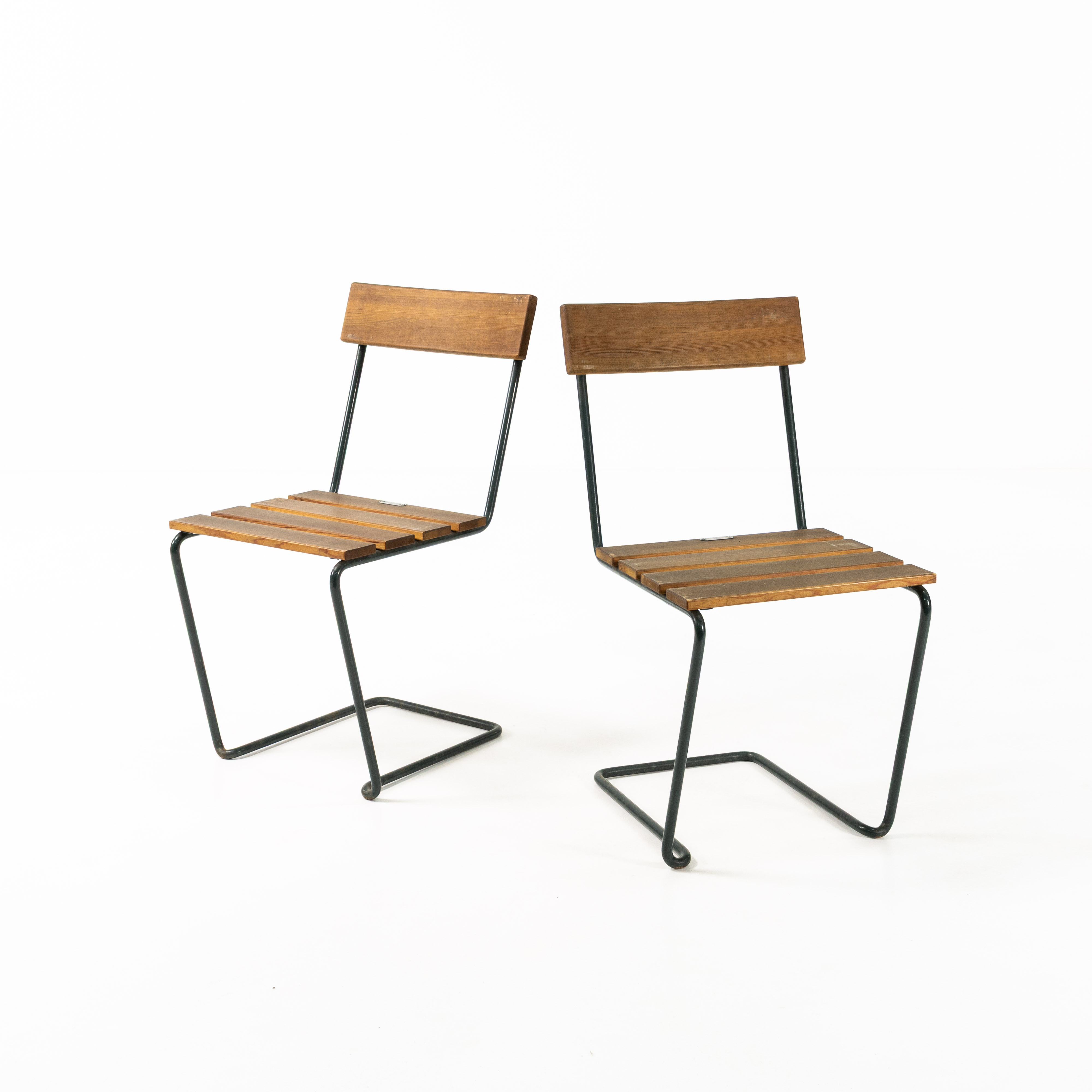 ARTHUR LINDQVIST, stolar, ett par, A1, Grythyttan.