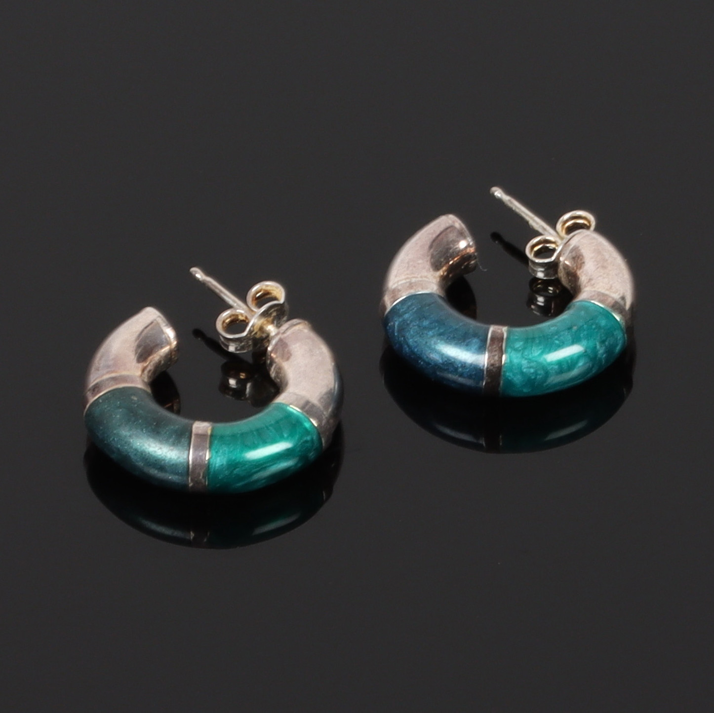 ÖRHÄNGEN, ett par, sterlingsilver, med turkoser, 1900/2000-tal.