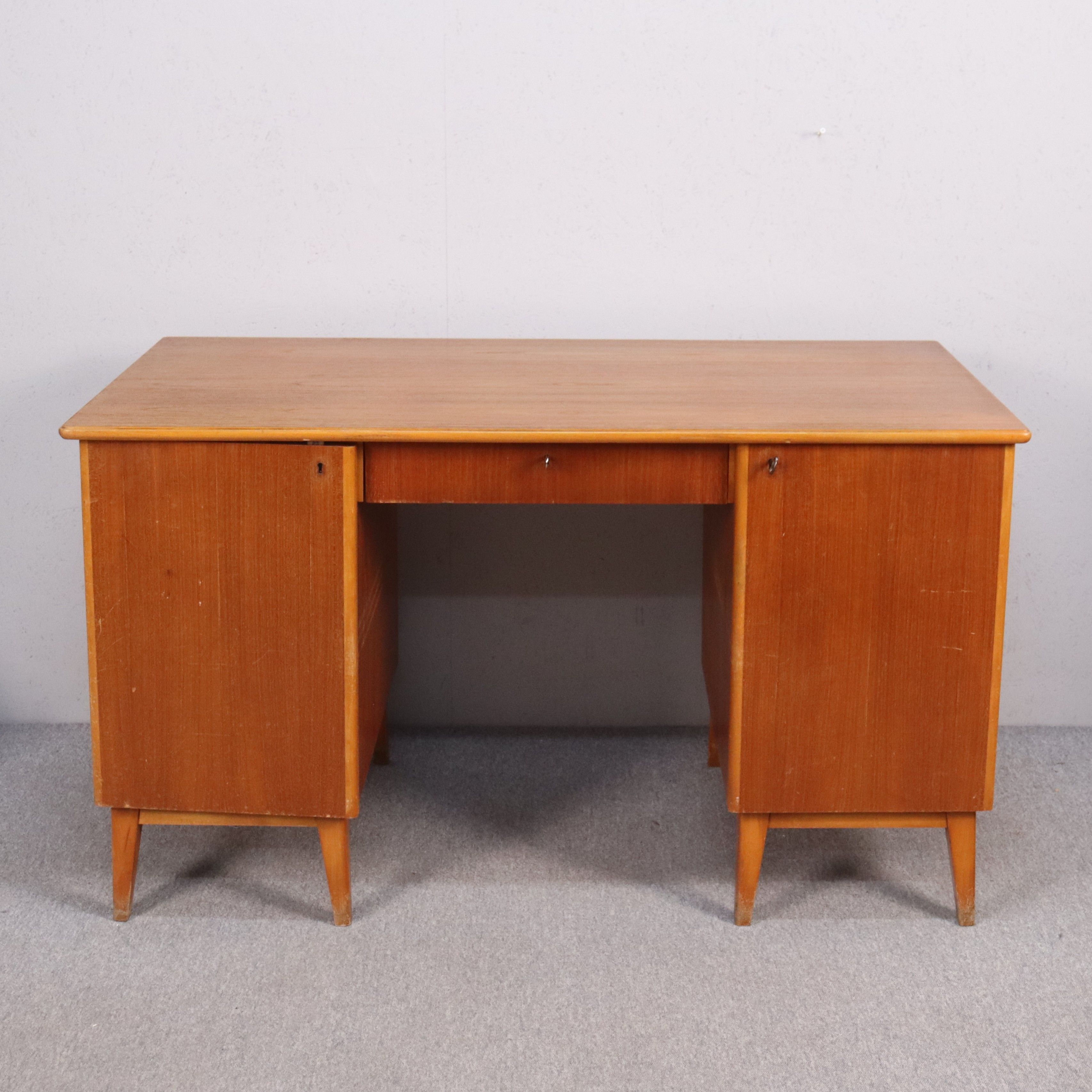 Skrivbord, teak, 1950/60-tal.