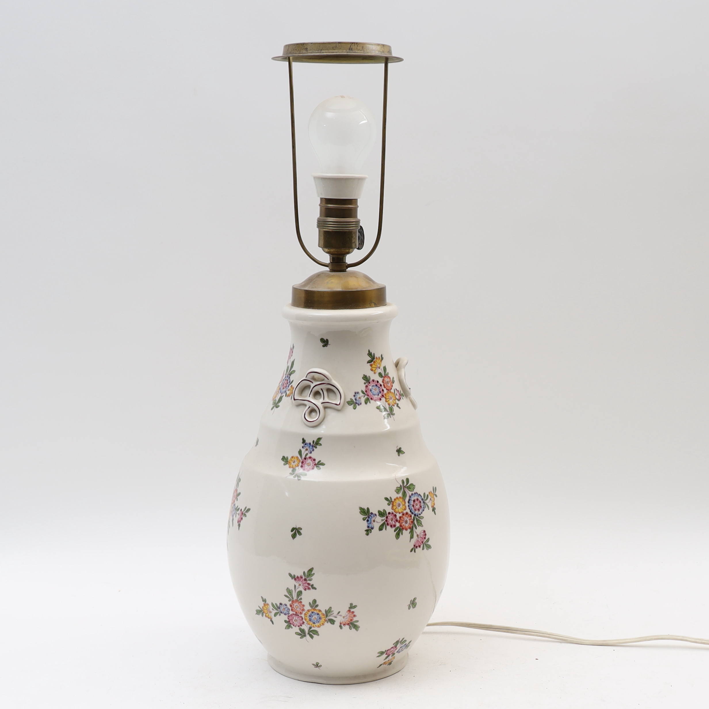 BORDSLAMPA, 1900-talets första hälft.