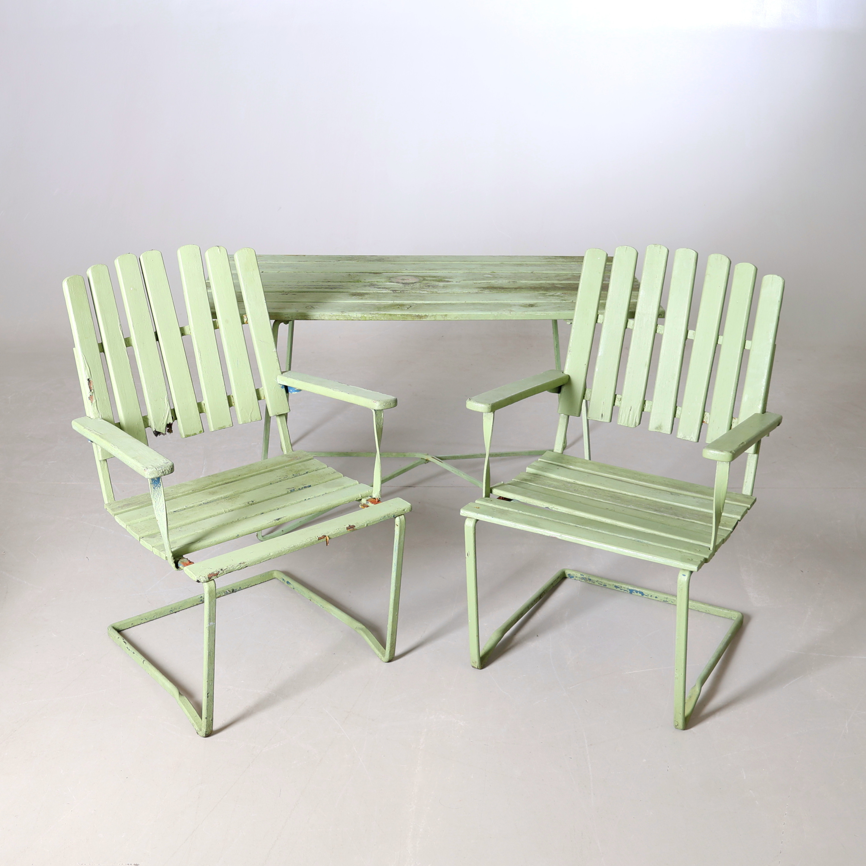 TRÄDGÅRDSGRUPP, 3 delar, Grythyttan, 1900-tal.