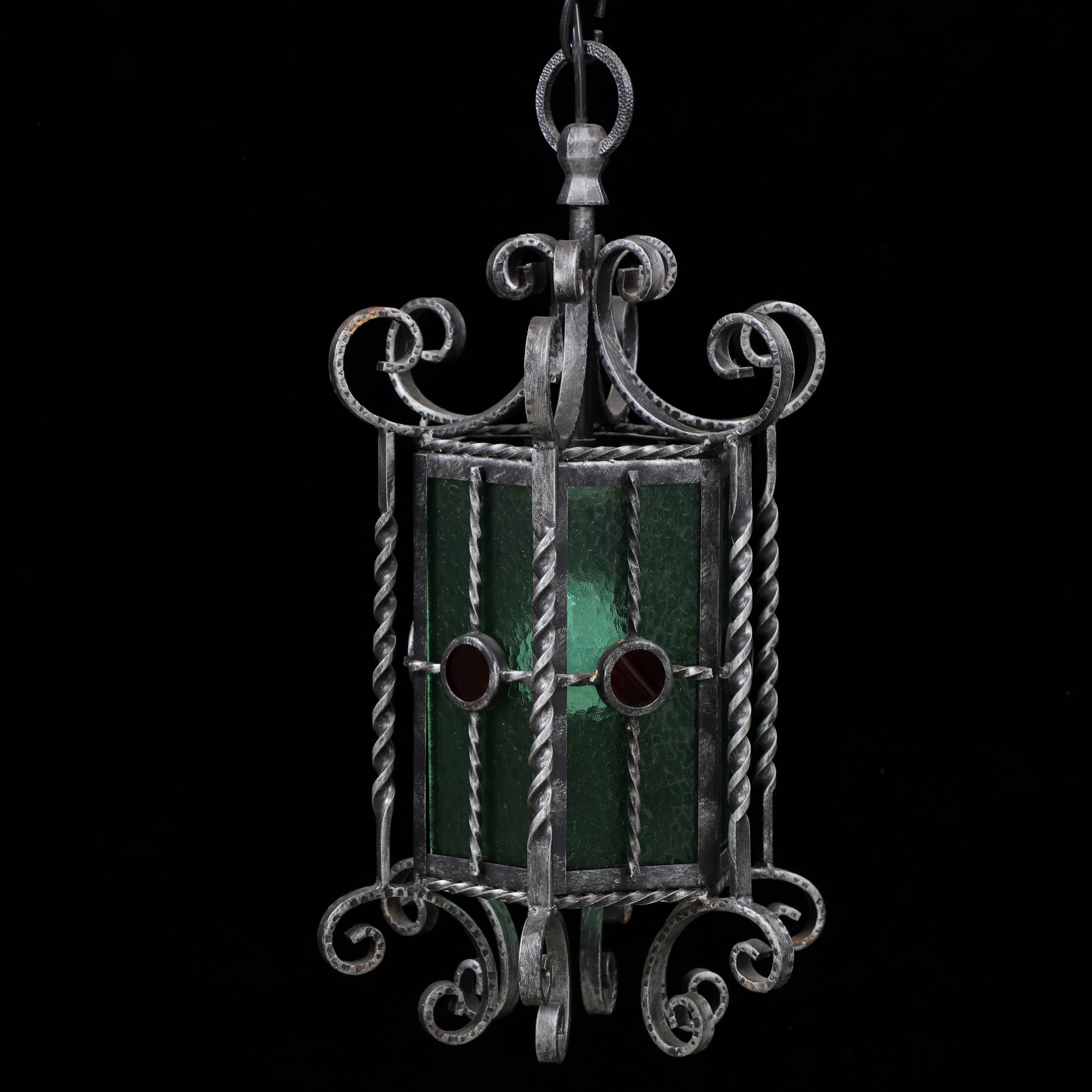 TAKLAMPA, smide/glas, 1900-talets andra hälft.