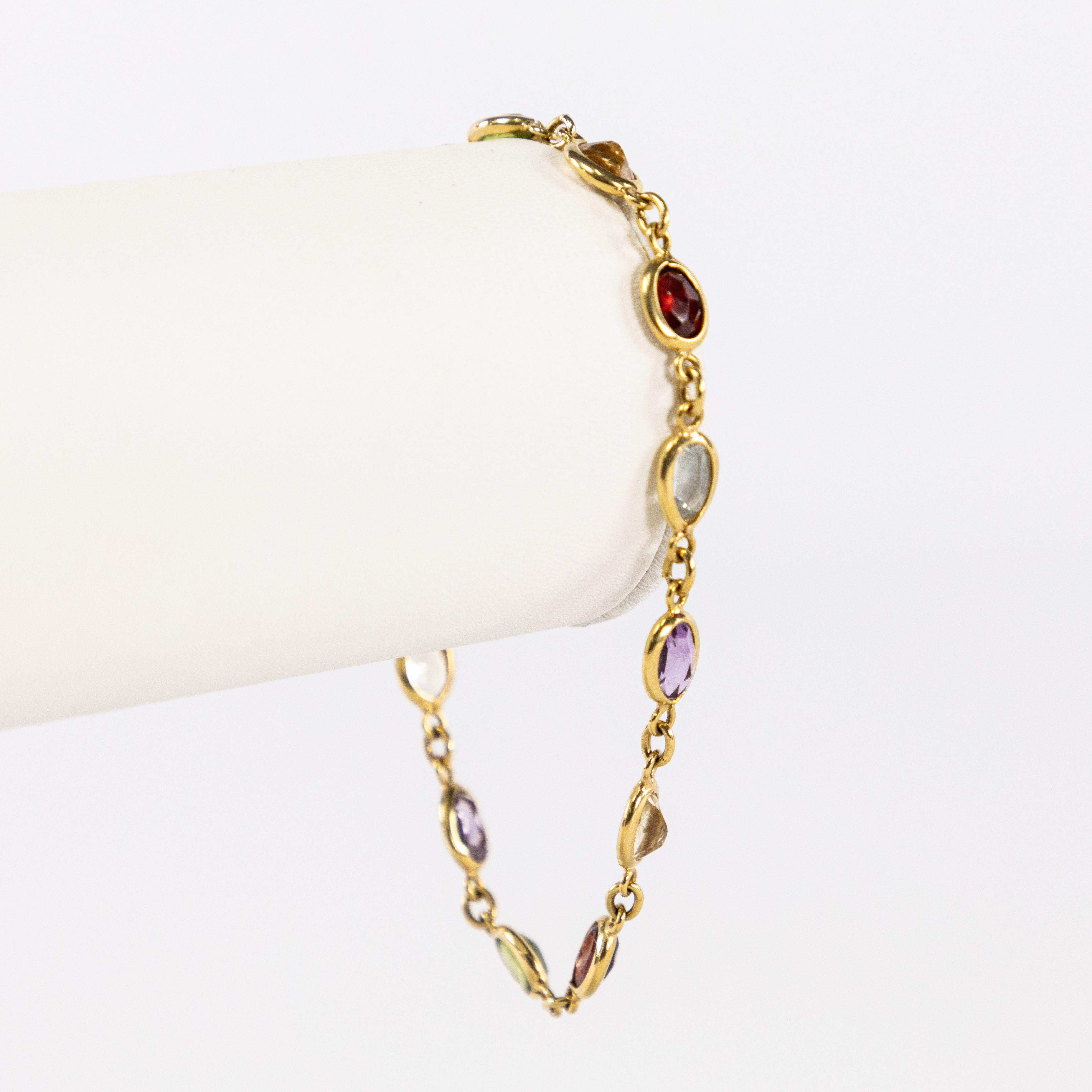 ARMBAND, 18k guld, med stenar.