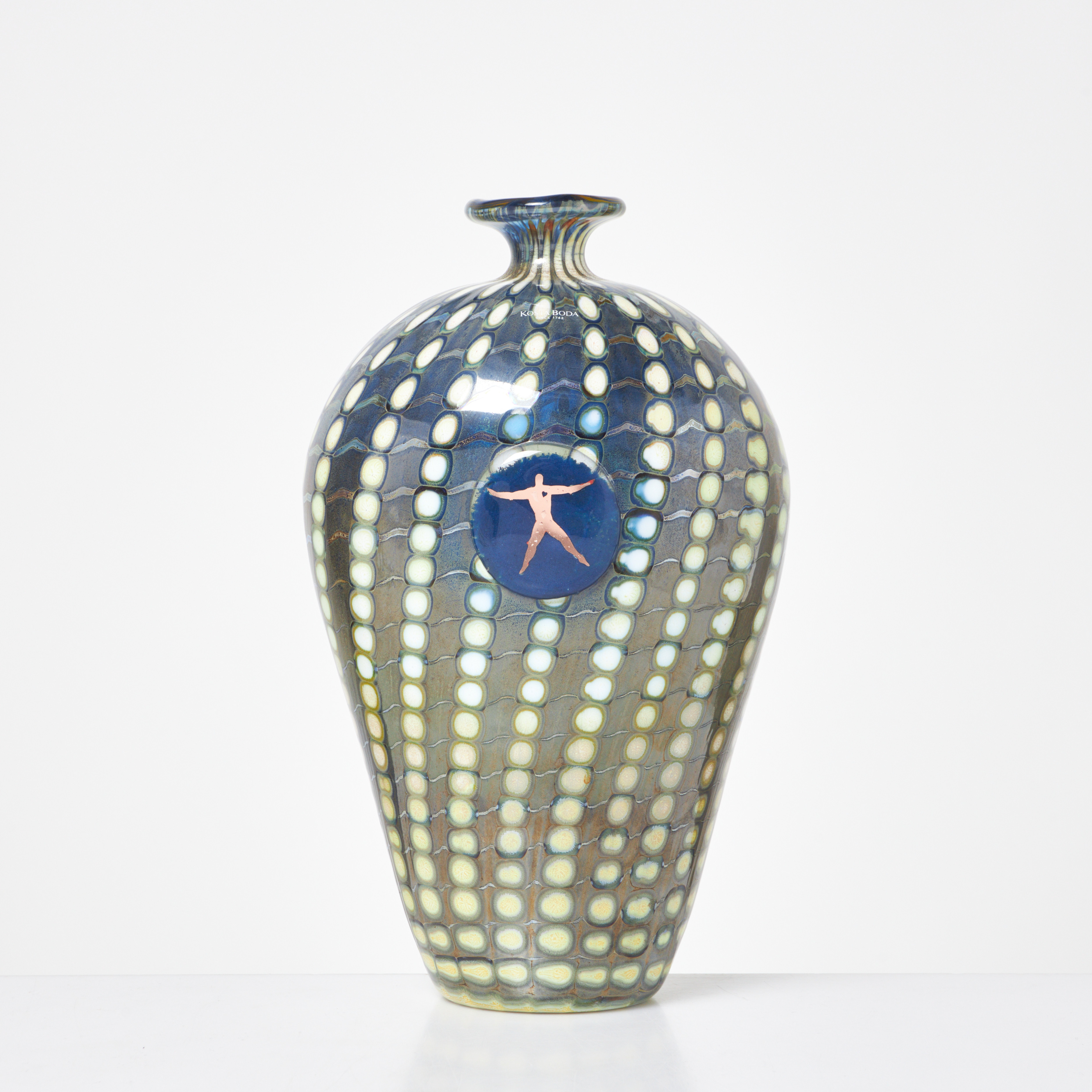 BERTIL VALLIEN. ''Father of Pearl'' vas, Kosta Boda, signerad Bertil Vallien, S167/299, Special Edition.