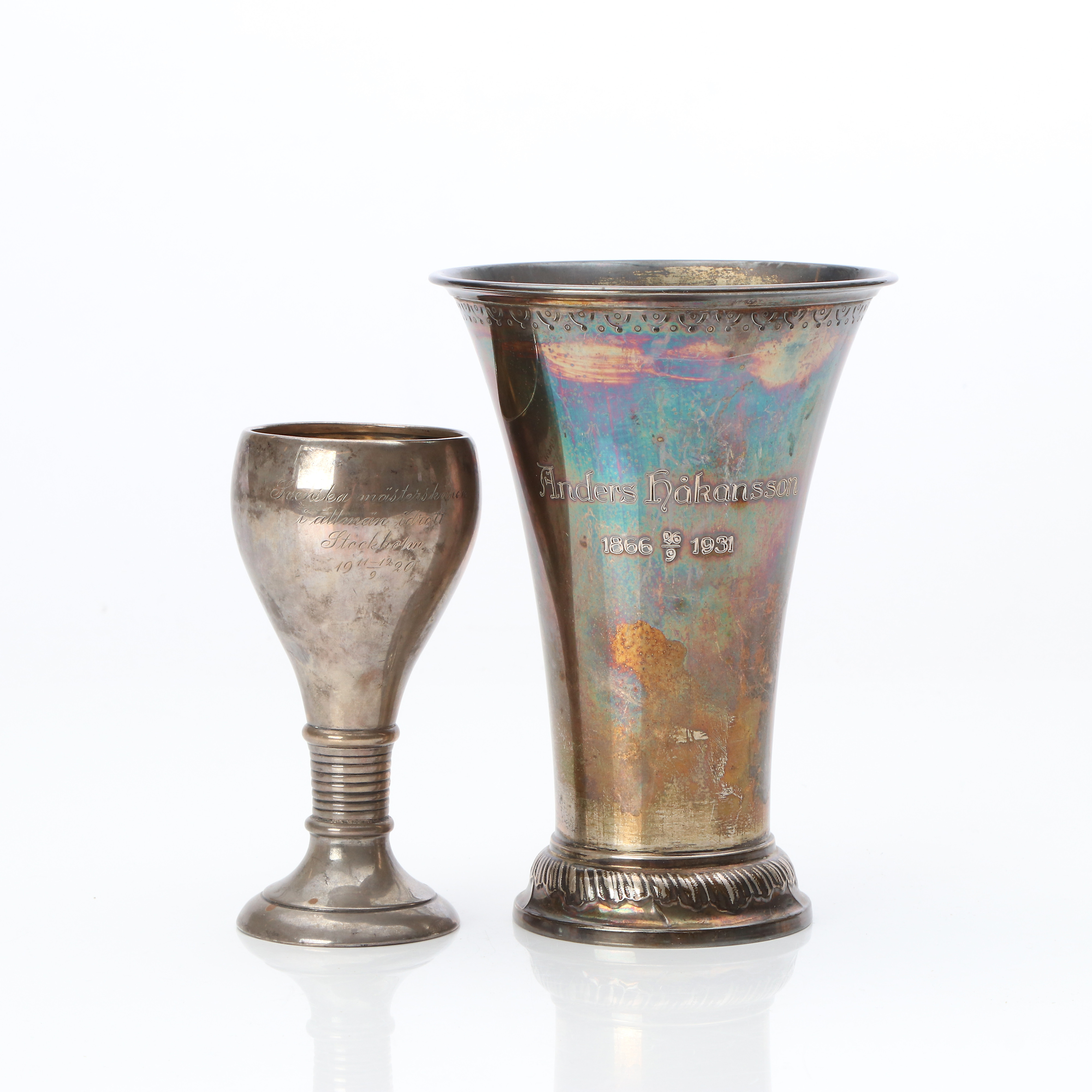 POKALER, TVÅ ST. Silver. 1900-tal. Vikt ca 325 gram.