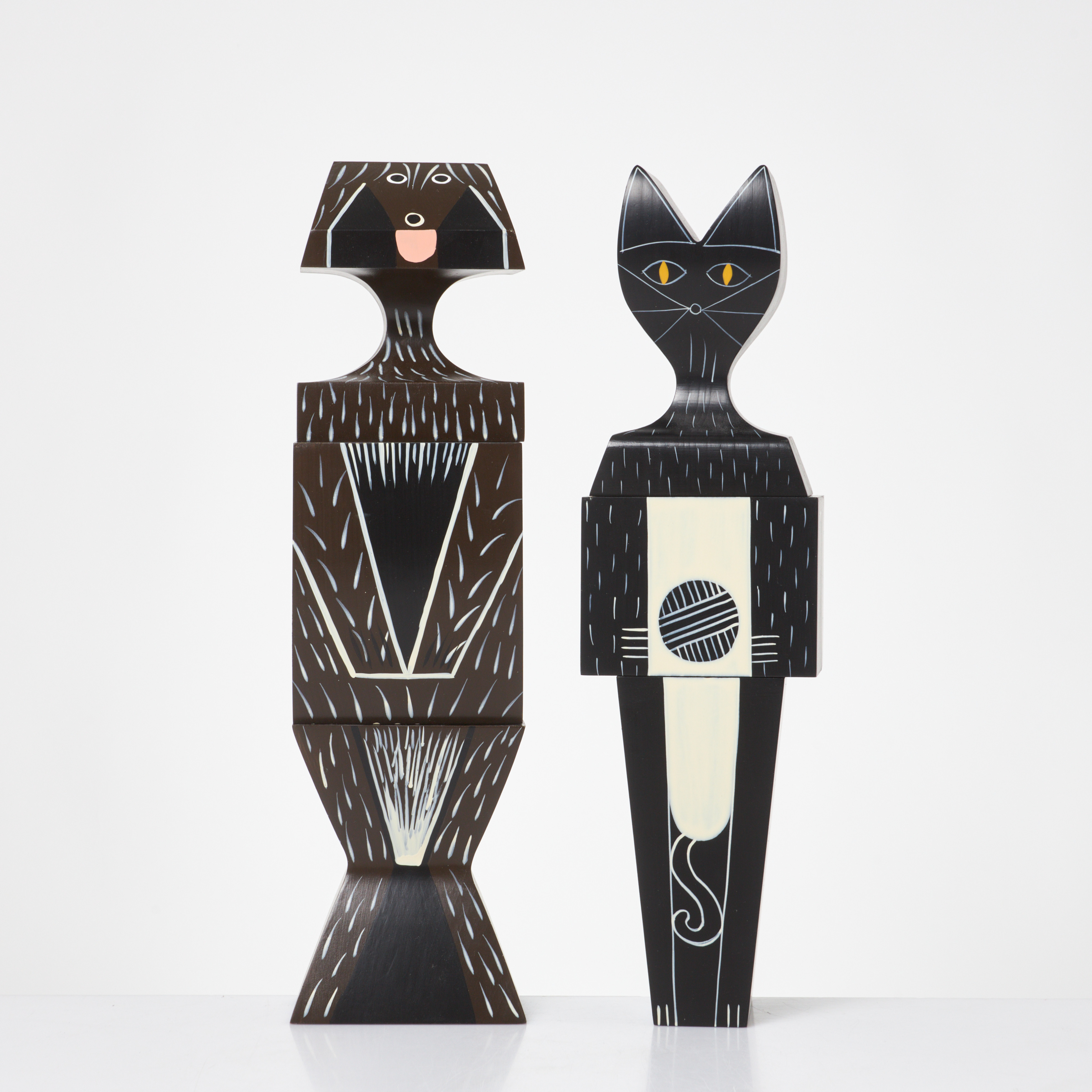 ALEXANDER GIRARD. Dockor, katt och hund, Vitra, bemålat trä, samtida.