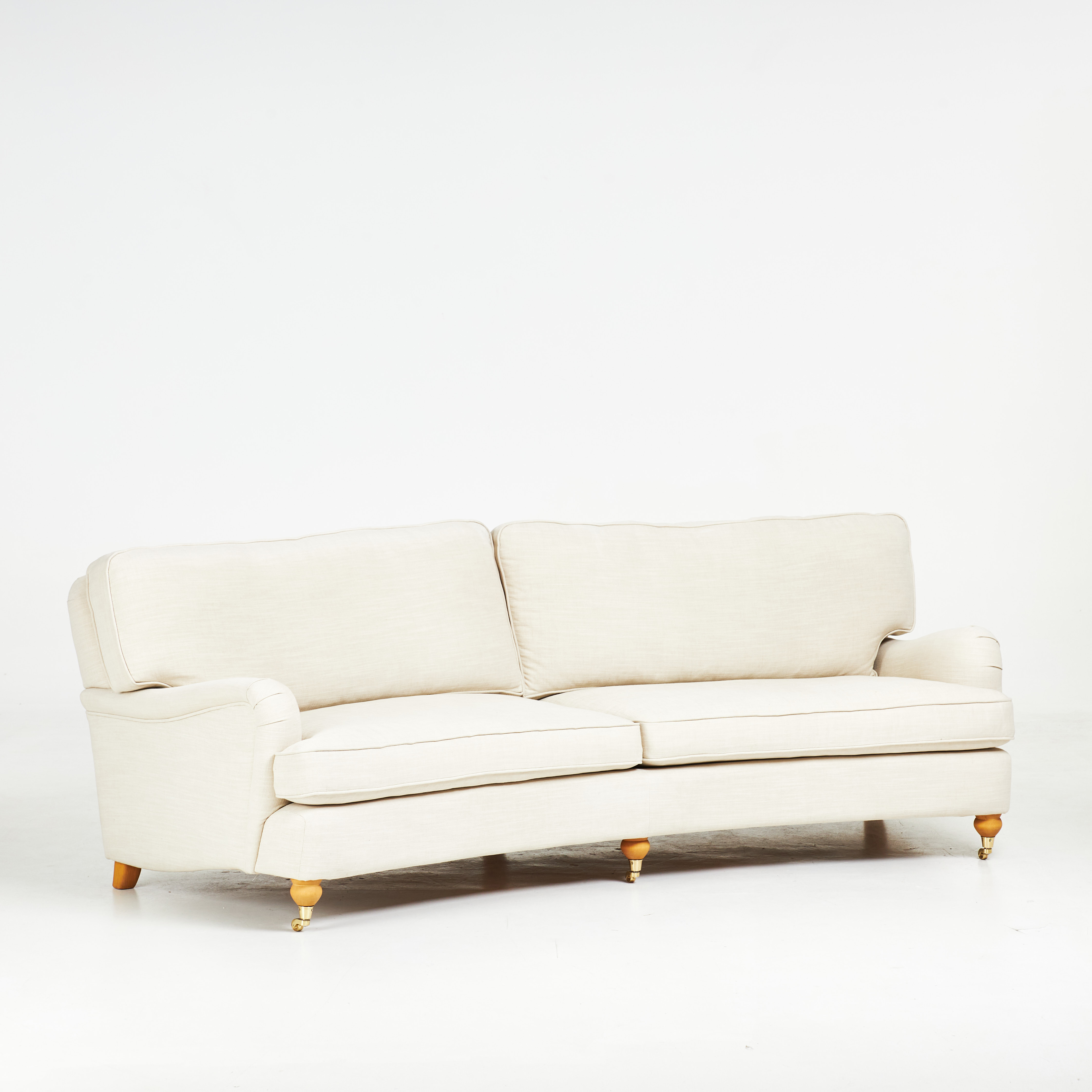 SOFFA, "Andrew", Howardmodell, Bröderna Andersson, ljus/beige klädsel, lösa plymåer, brickmärkt.