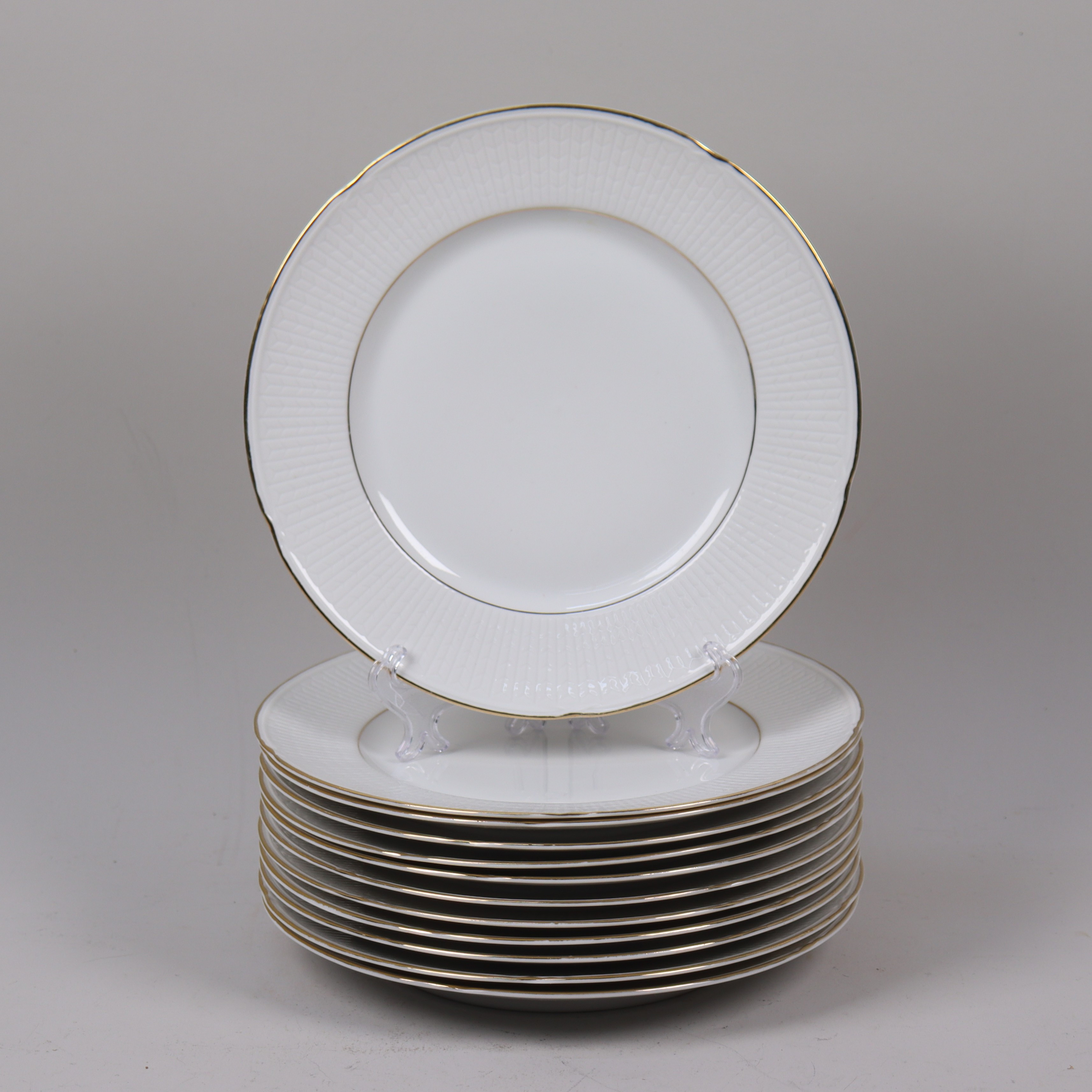 LOUISE ADELBORG. Rörstrand, nationalservisen "Swedish Grace", mattallrikar, 12 st.