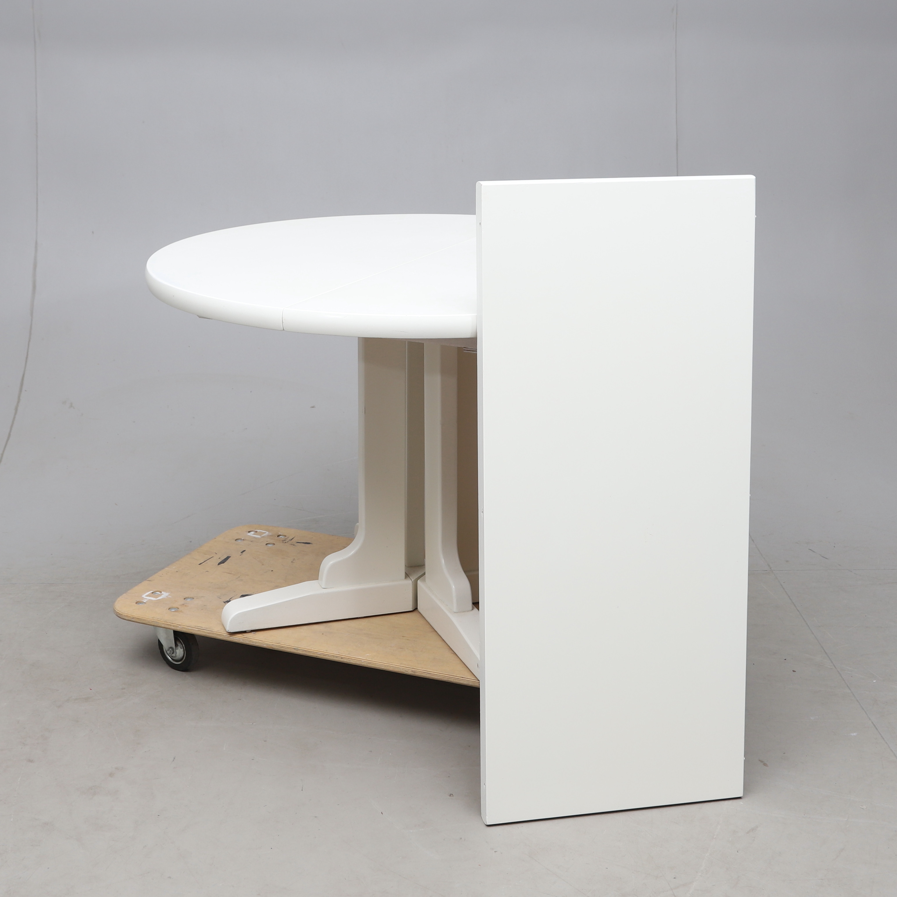 MATBORD, lackerad furu, Sverige, 1900-talets andra hälft.