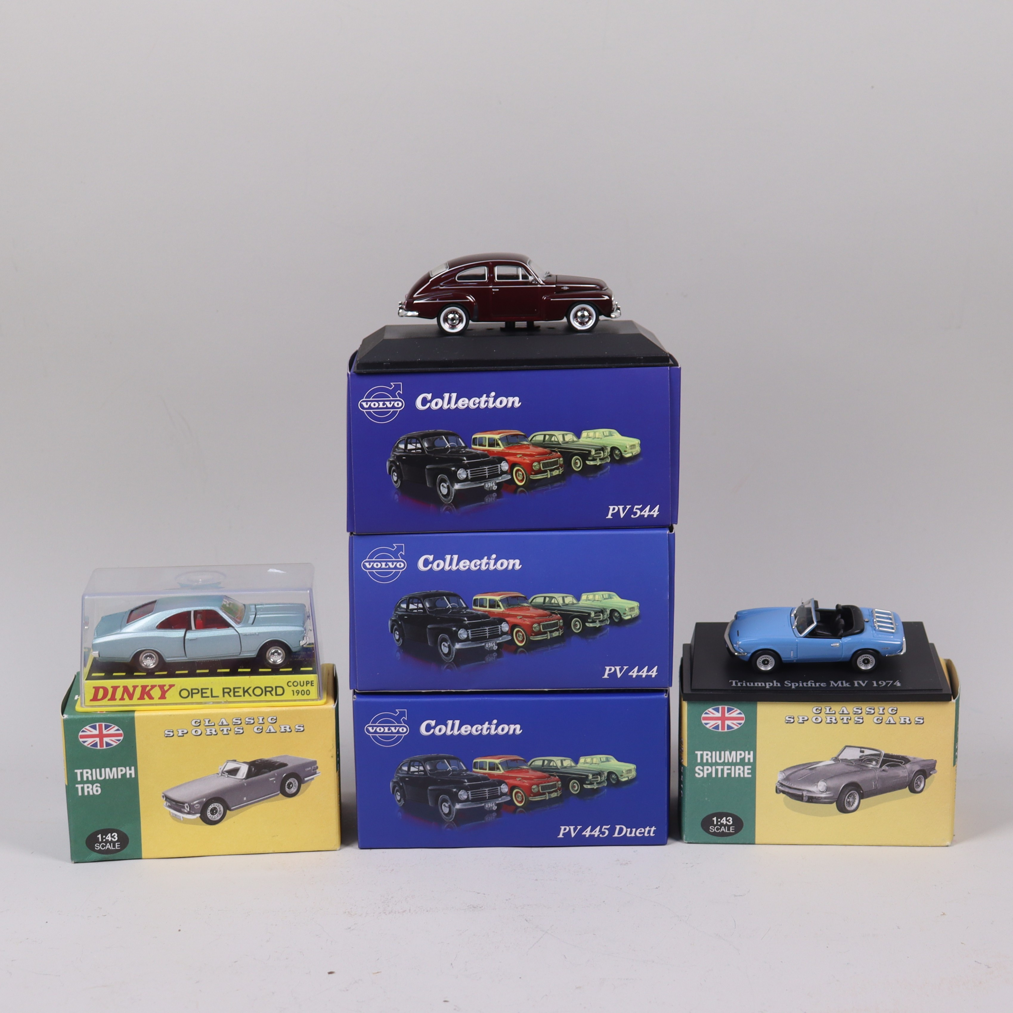MODELLBILAR, Volvo, Opel, Triumph, skala 1:43, 6 st.